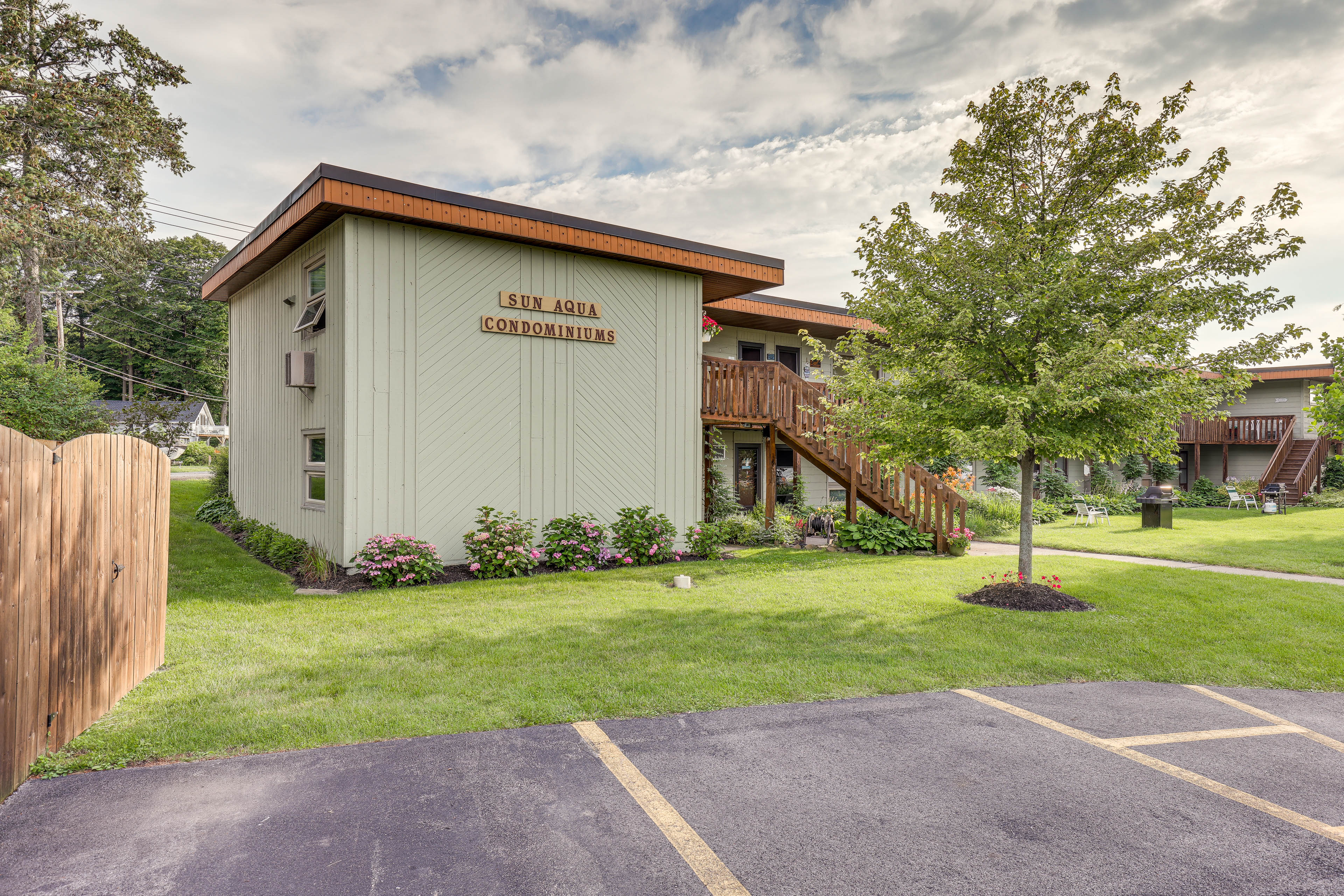 Property Image 1 - Canandaigua Lake Romantic Getaway w/ Boat Slip!