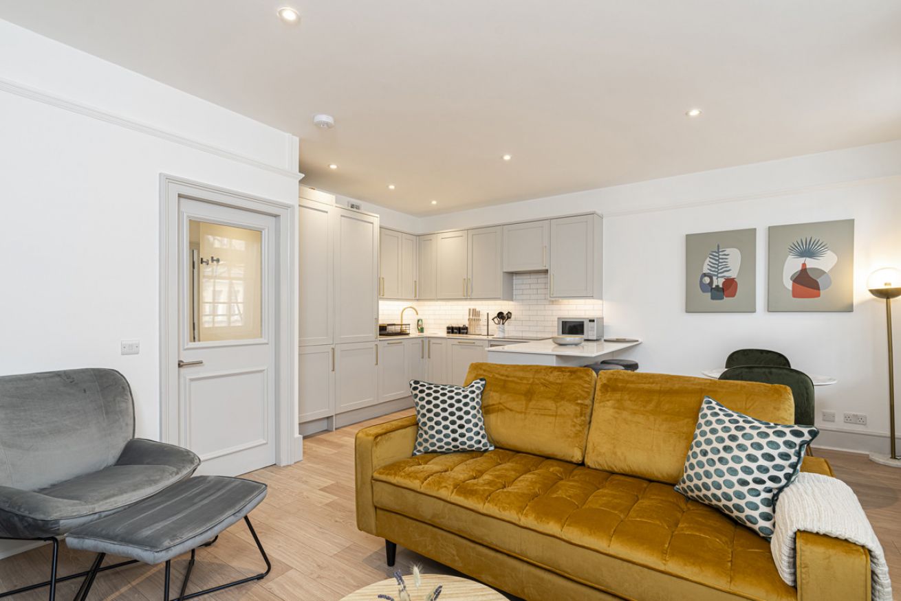 Property Image 1 - Stunning apt in Leicester Square