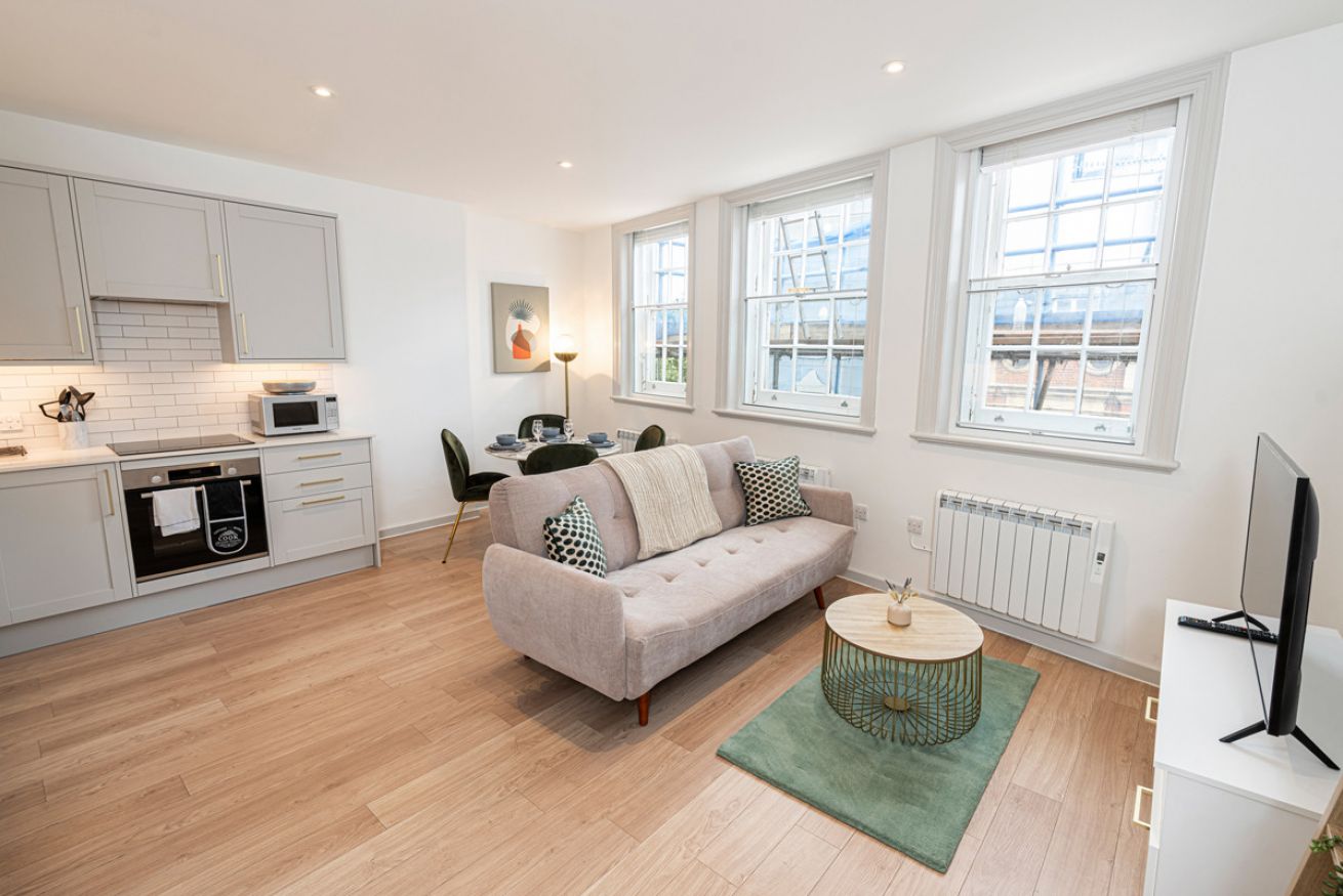 Property Image 1 - Lovely apt in Leicester Square