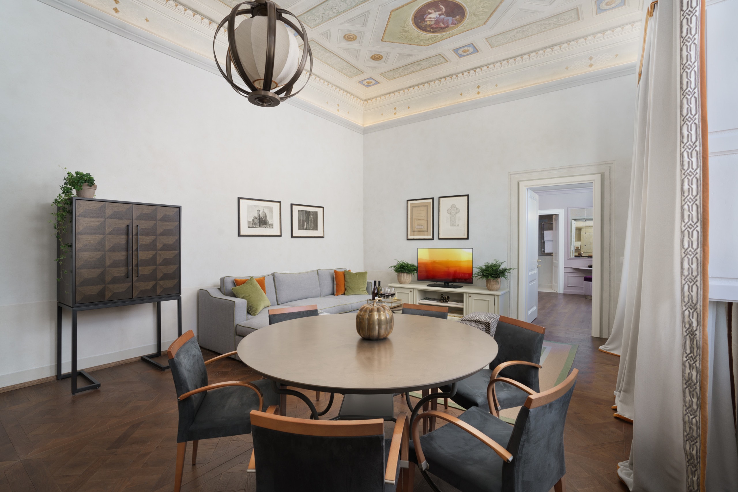 Property Image 2 - Bright and classically dressed apartment in a Privileged Position