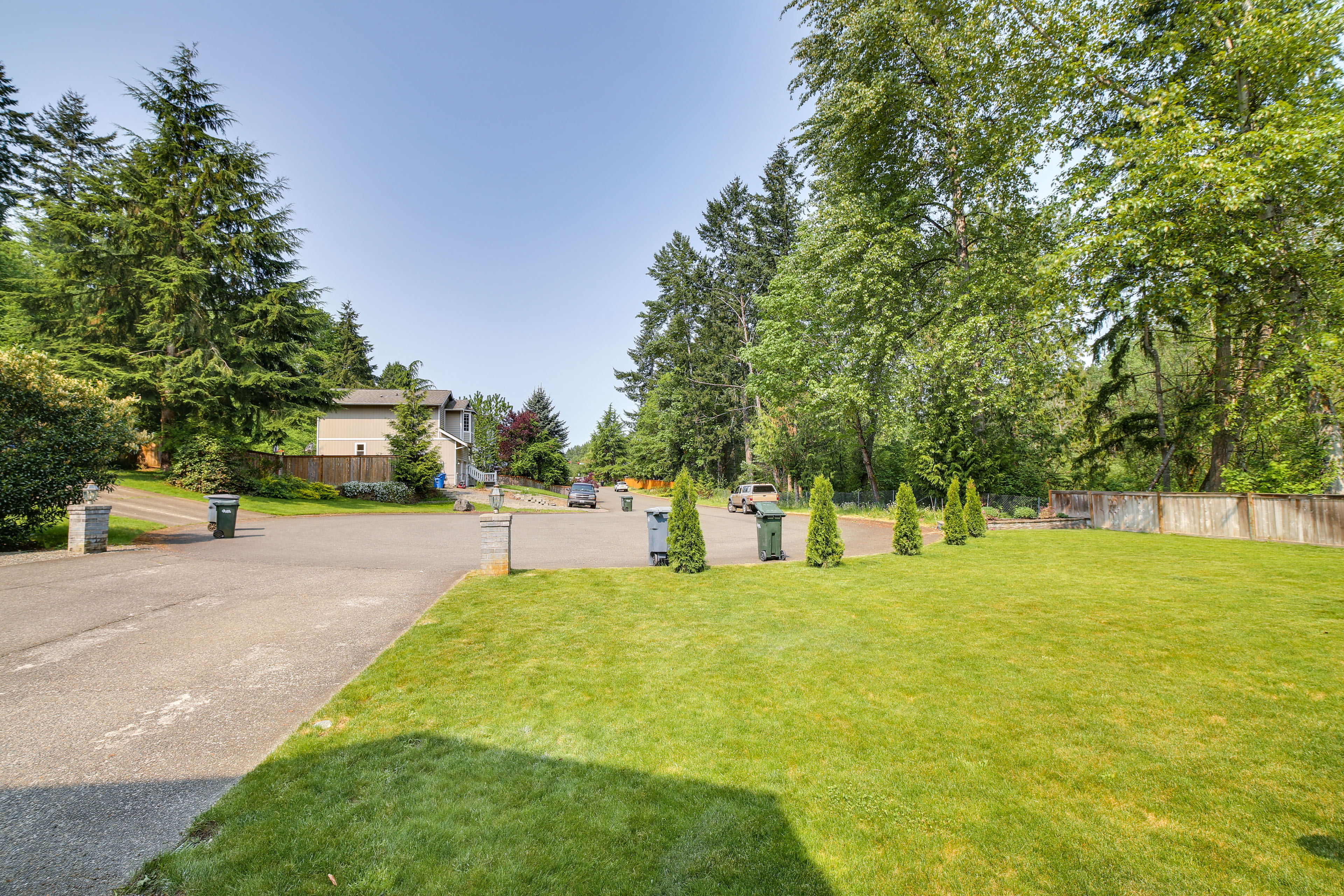 Property Image 1 - Spacious Bonney Lake Home w/ Game Room & Gazebo!