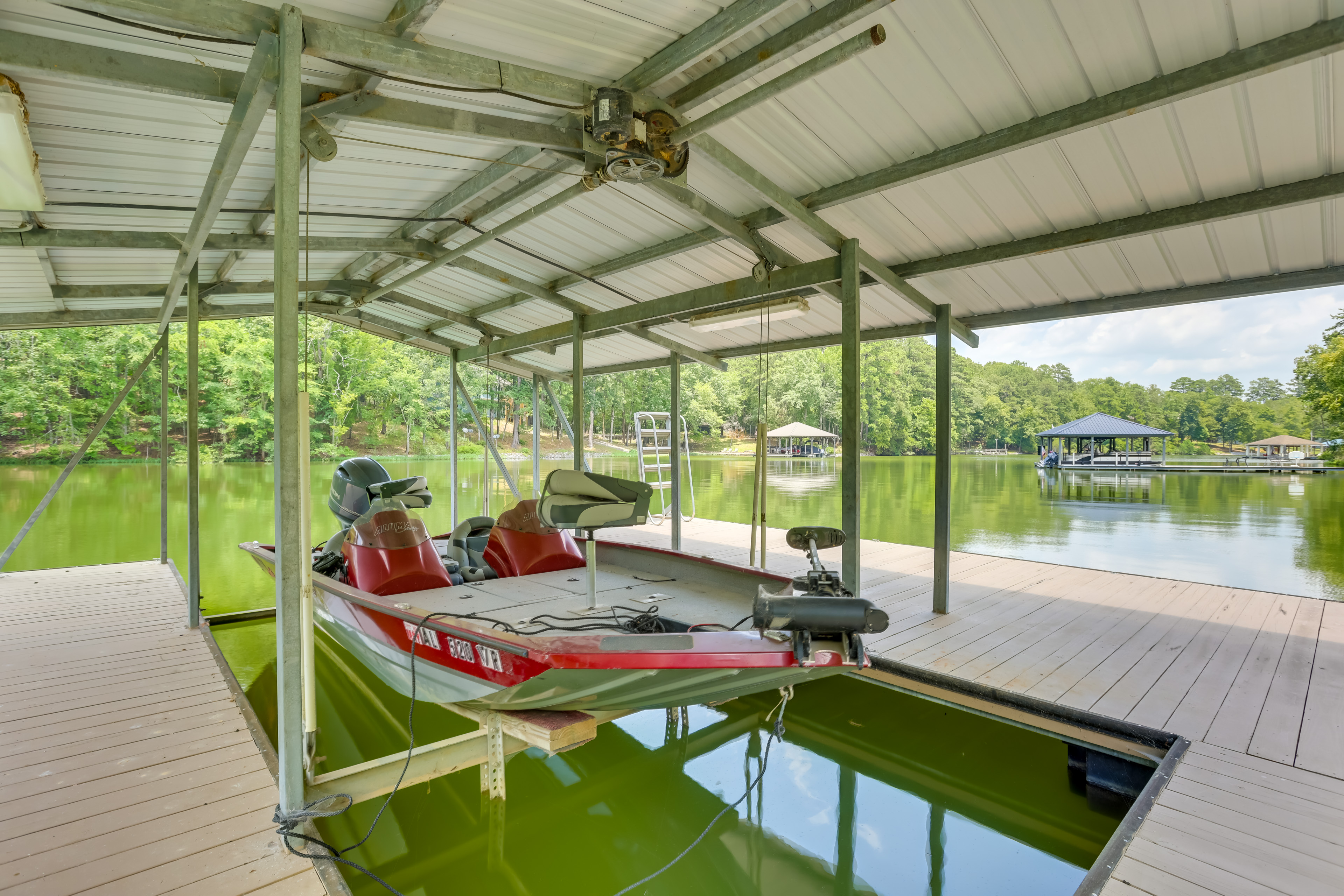 Property Image 2 - Sunny Coosa River Hideaway w/ Boat Dock & Slip!