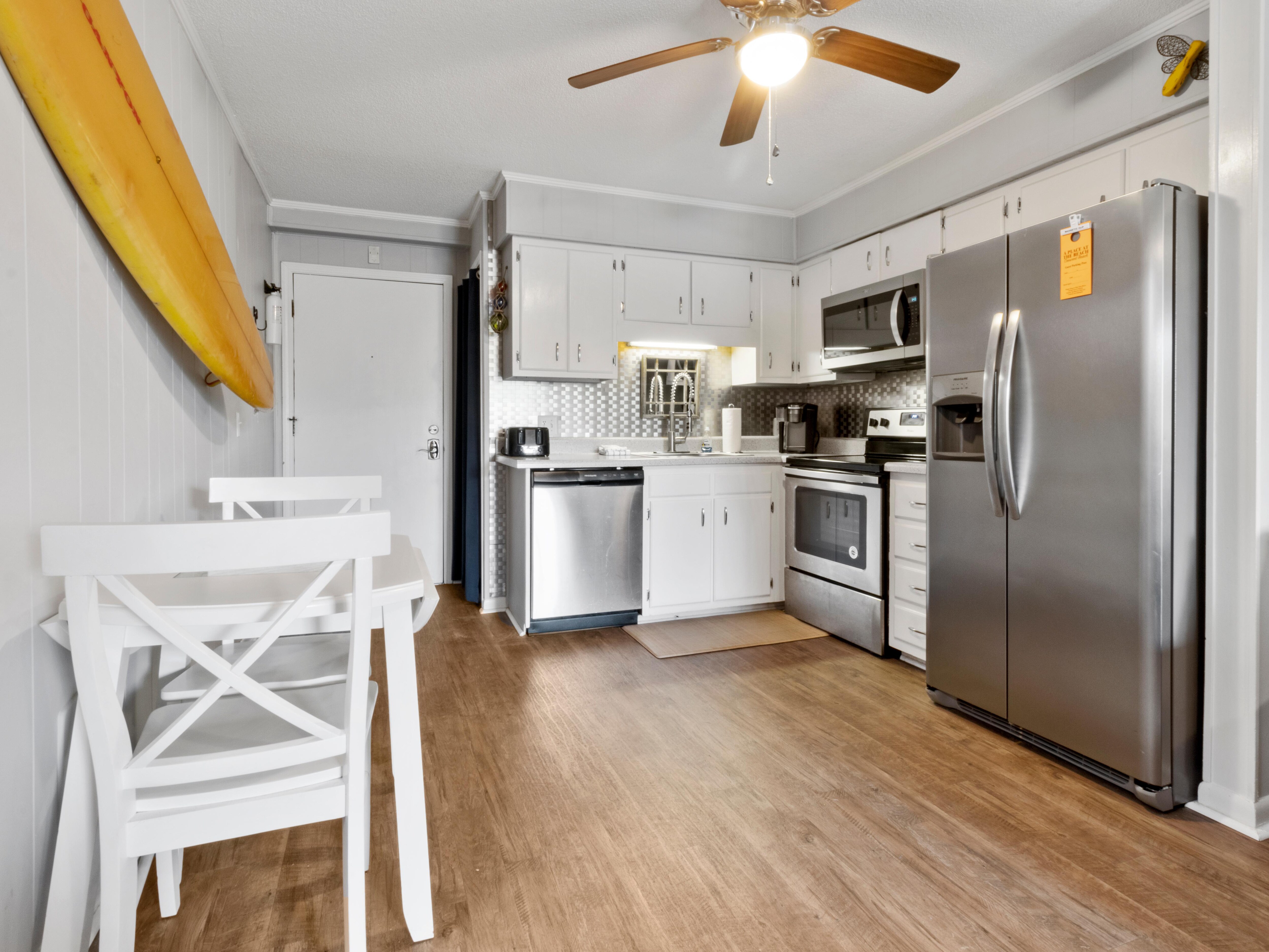 Kitchen/Dining Area