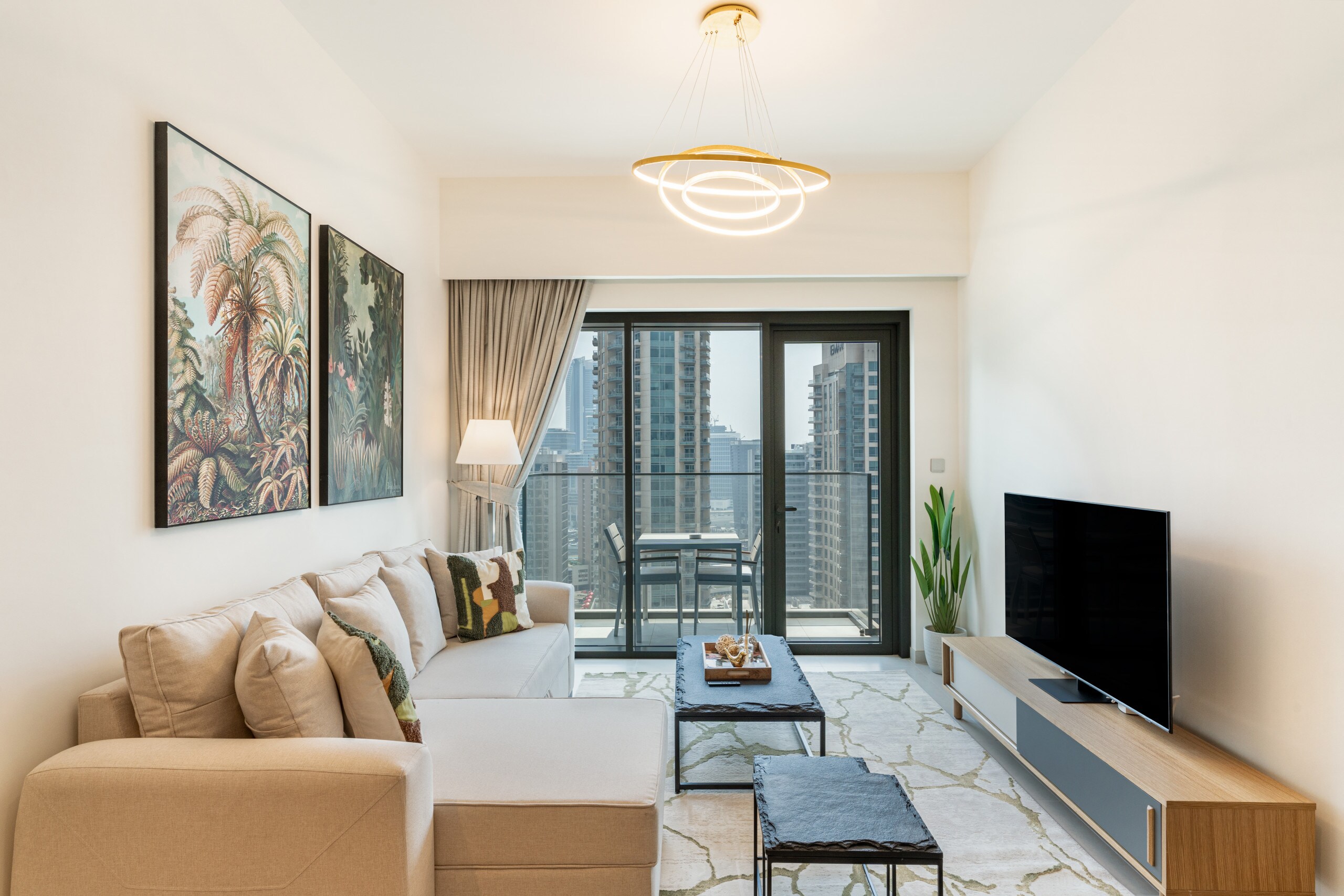 Property Image 1 - Chic & Stylish 1BR Apartment at Burj Royale, Downtown