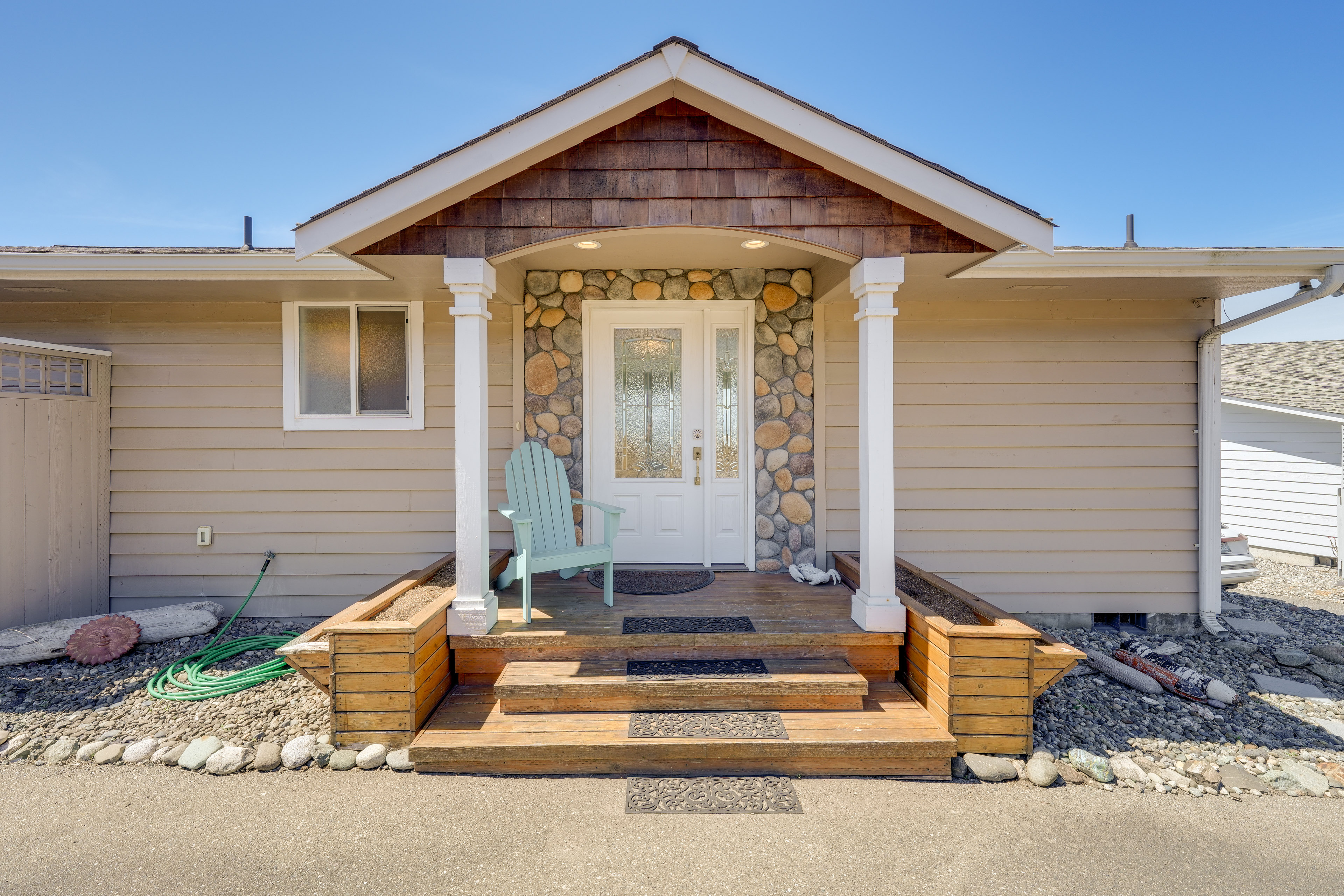 Property Image 1 - Stunning Home in Coupeville w/ Deck + Beach Access