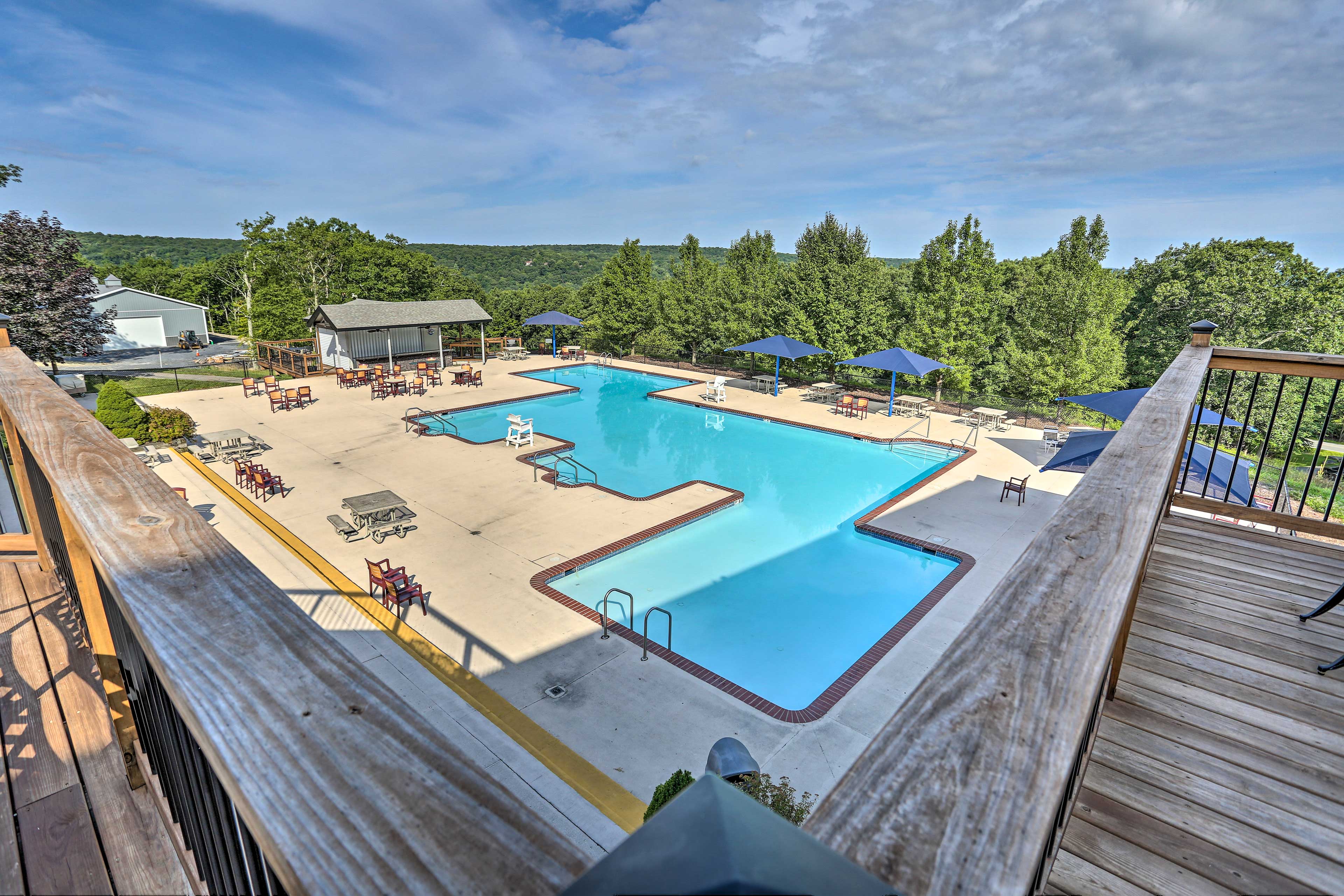 Property Image 2 - Poconos Getaway: Indoor Pool, Walk to Chair Lift!