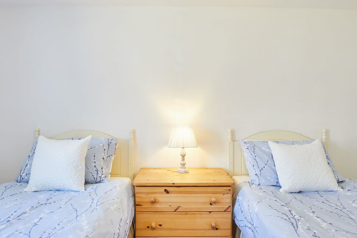 Swingletree Cottage, Sewerby - Host & Stay