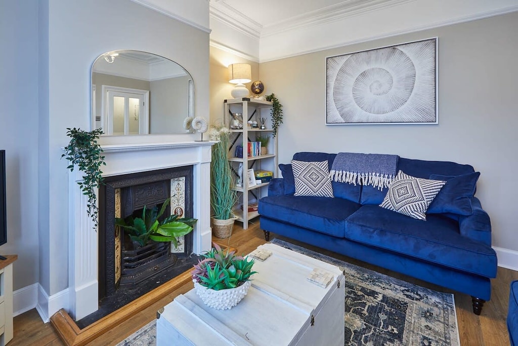 Ebb Tide, Whitby - Host & Stay