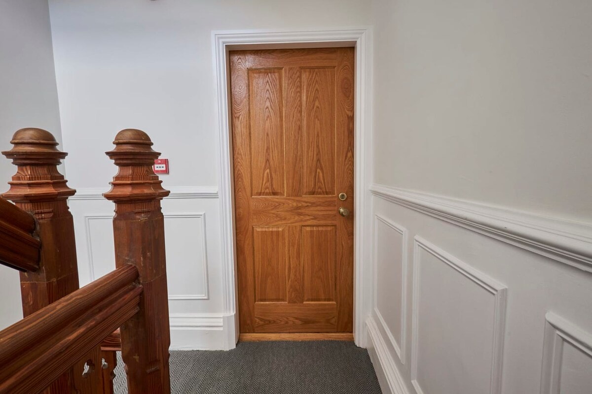 Fauna, Whitby - Host & Stay