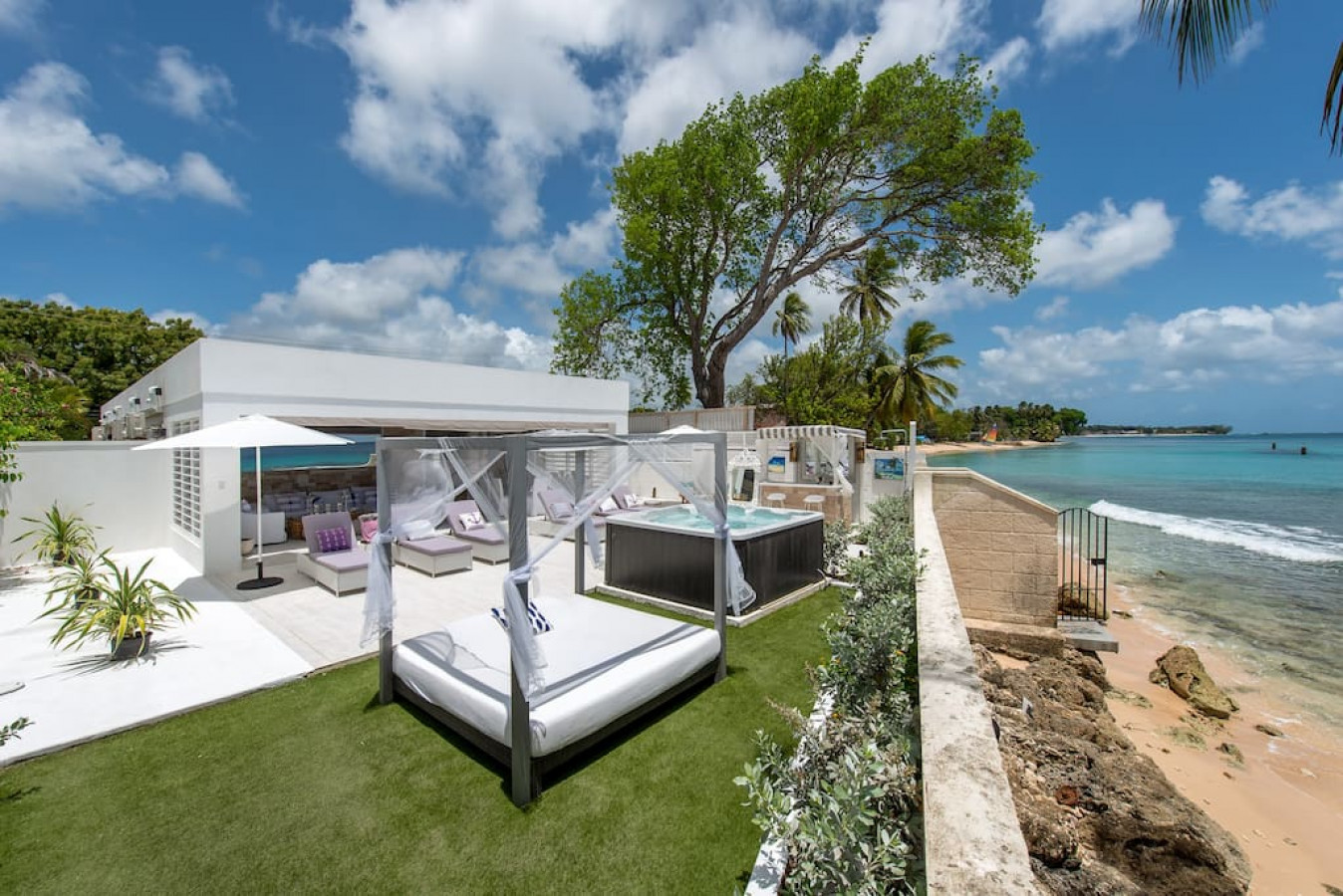 Solaris Beach House by The Villa Life