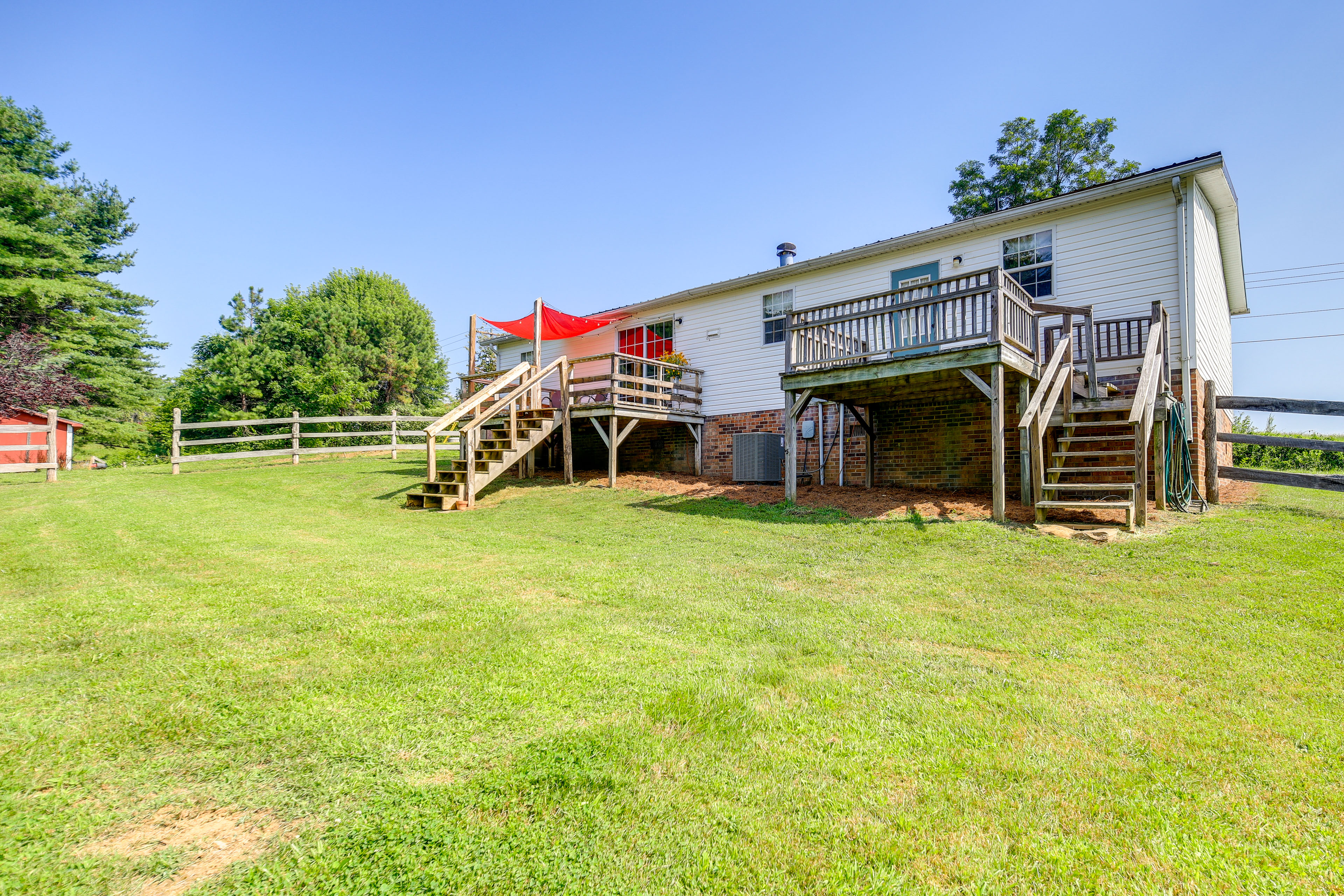 Lush Ennice Vacation Rental w/ Fire Pit!