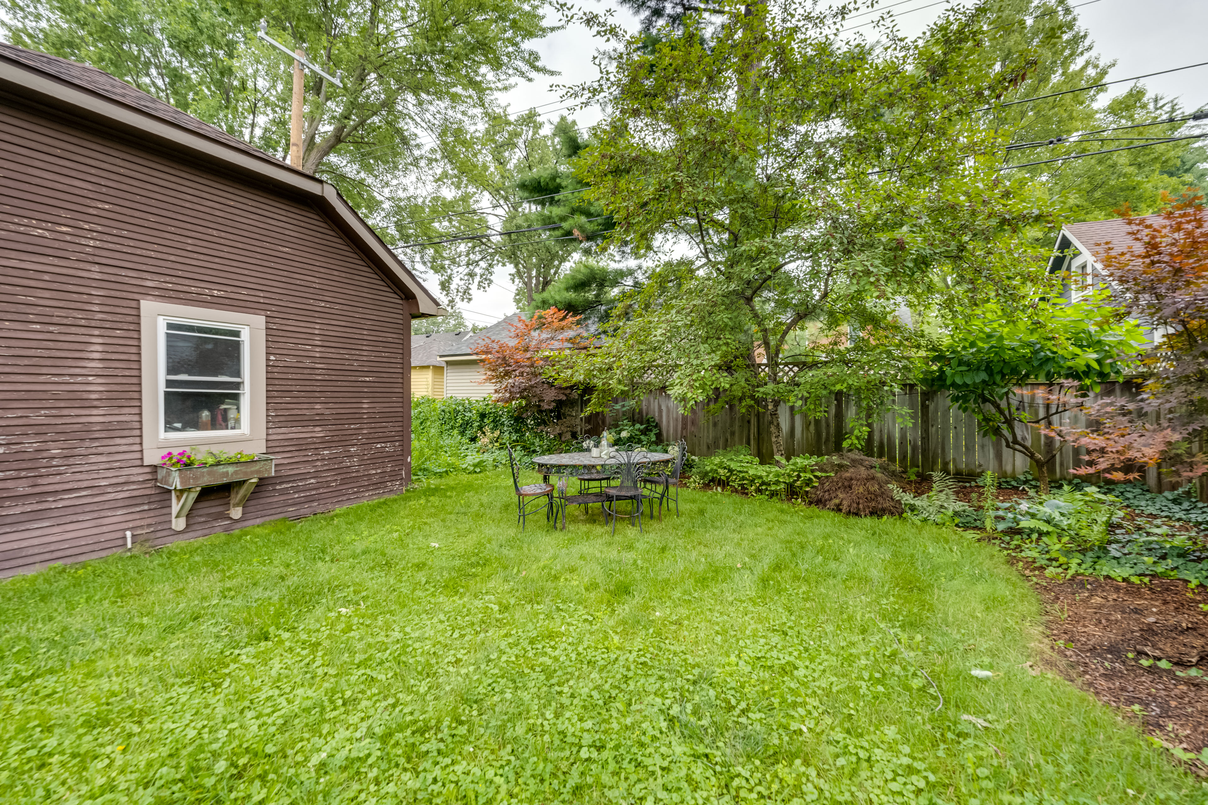 Ferndale Gem, Walk to Stores & Restaurants!