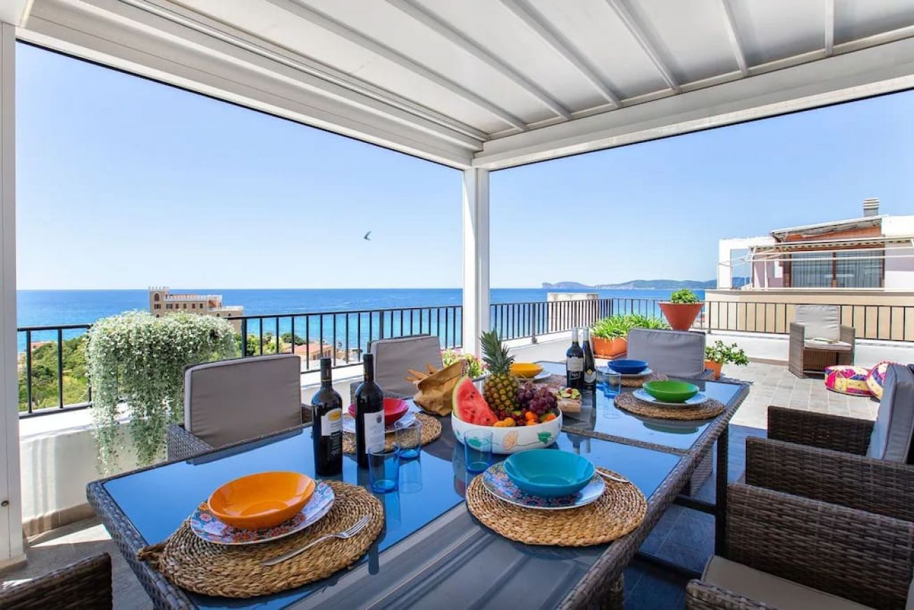 Property Image 2 - Mir el Mar penthouse in Alghero with spectacular panoramic sea view terrace