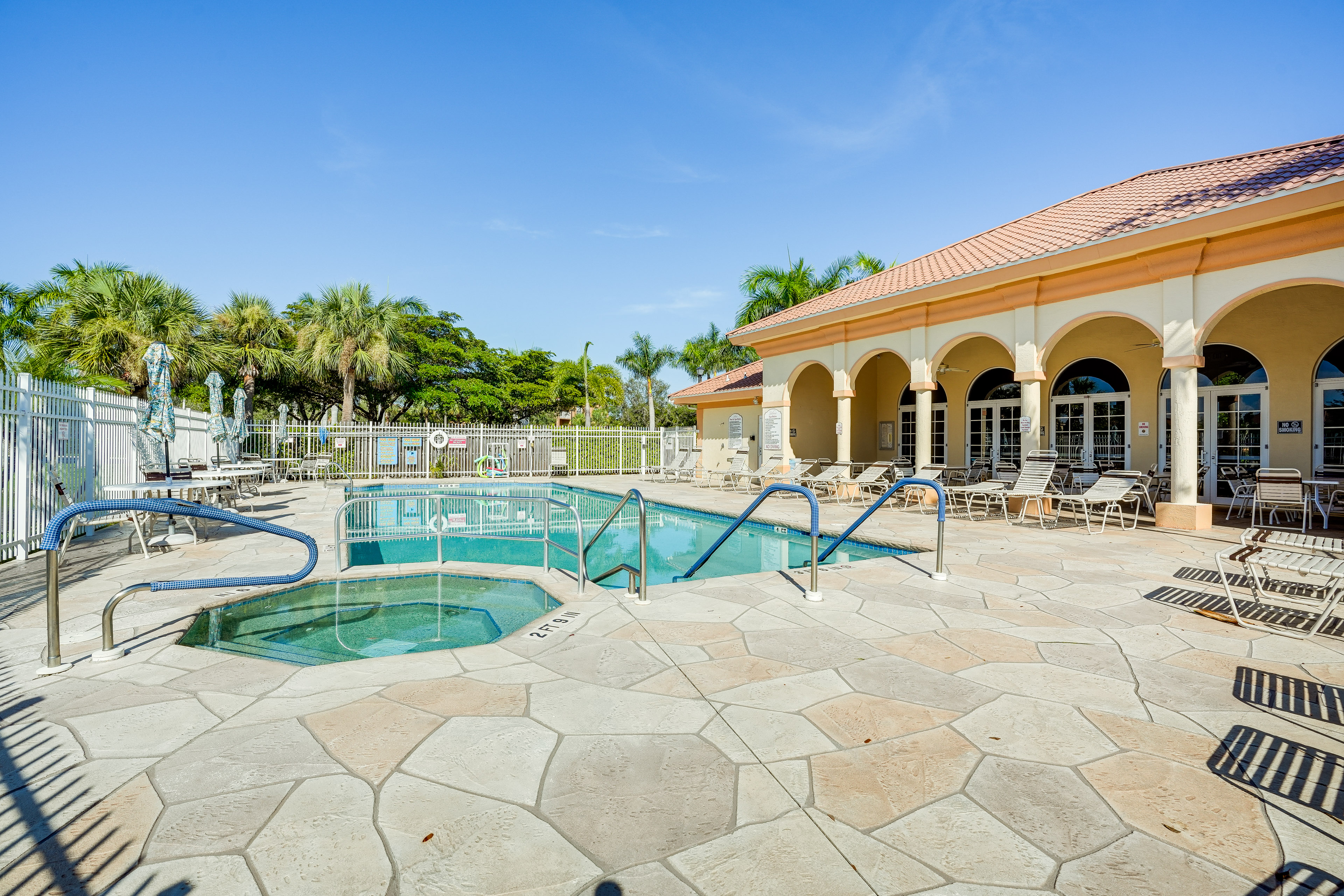 Property Image 2 - Fort Myers Condo: Community Pool + Fitness Center