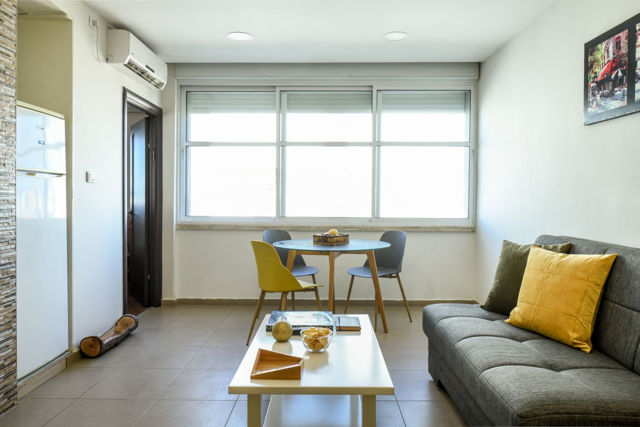 Property Image 1 - Simple Living in Netanya Center