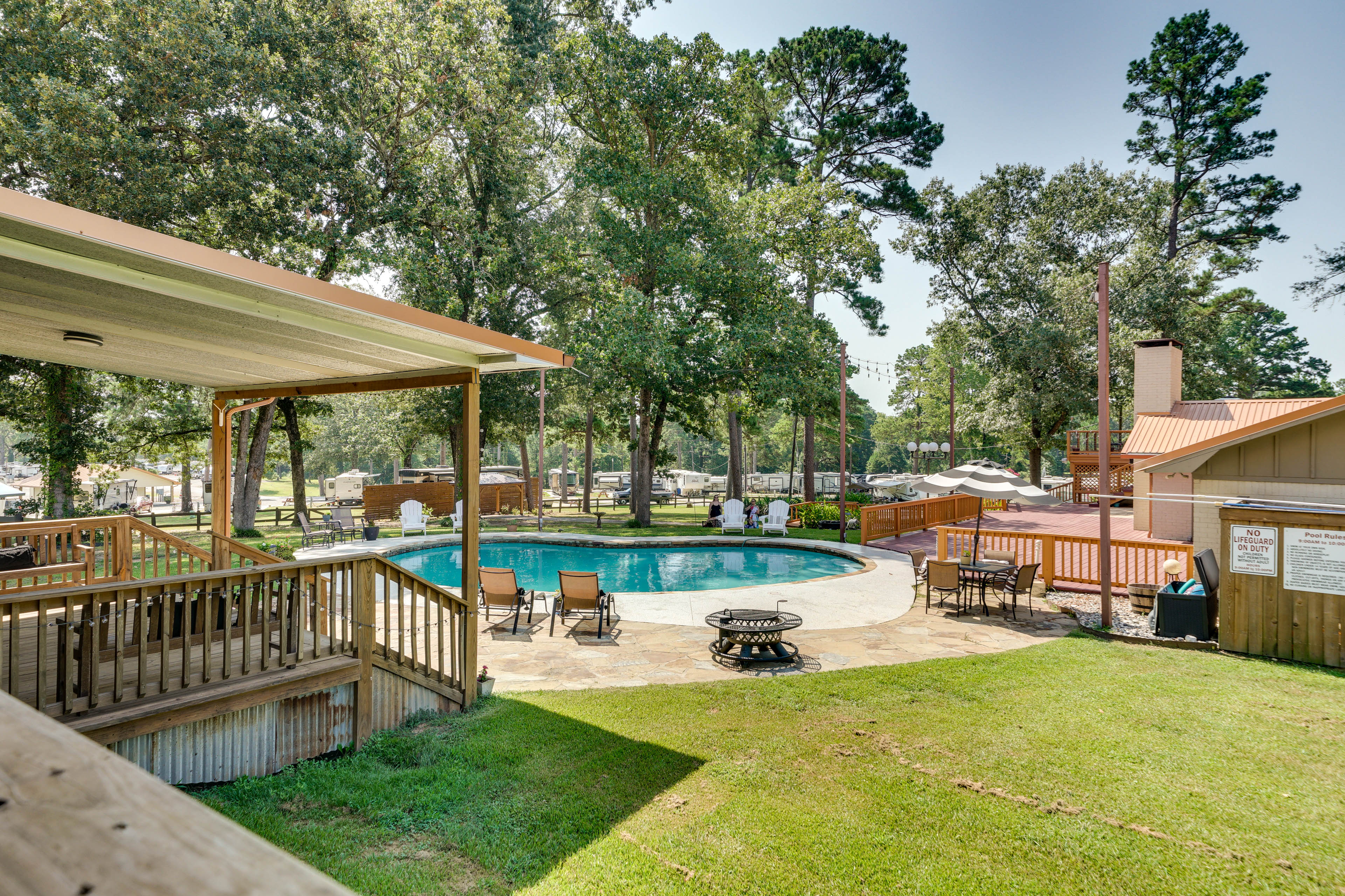 Property Image 1 - Charming Texarkana Home: Lake & Pool Access!