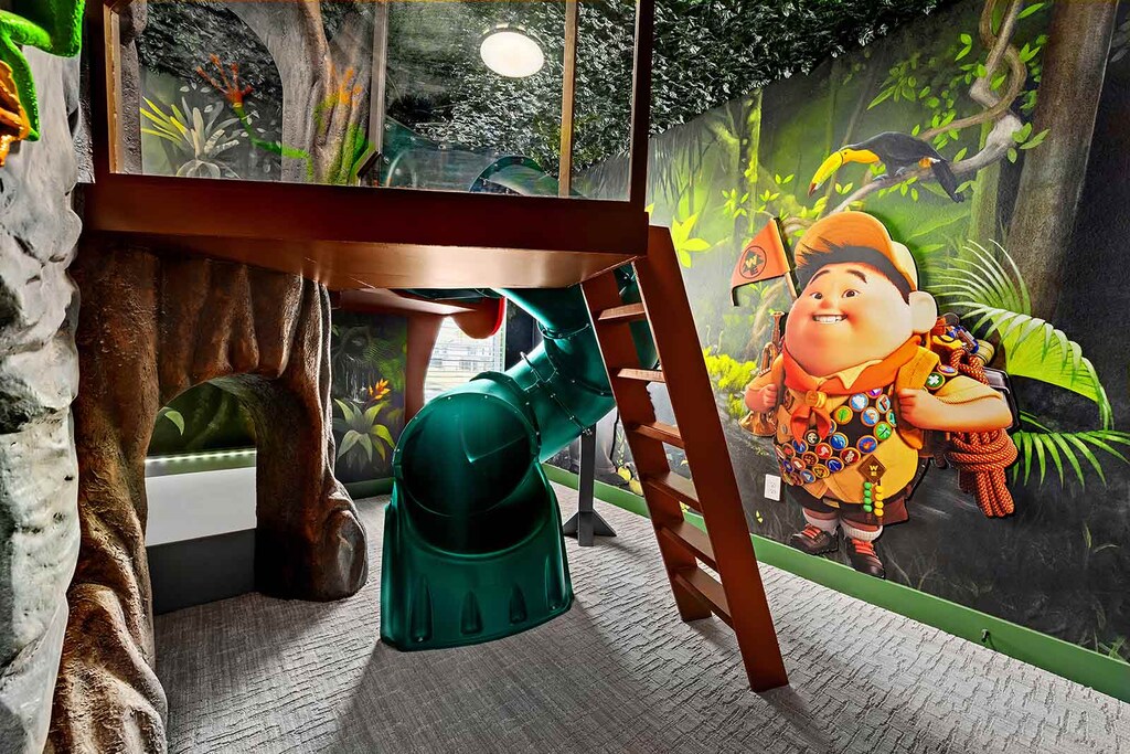 Jungle Jamboree *Theme Room 1* on Second Floor