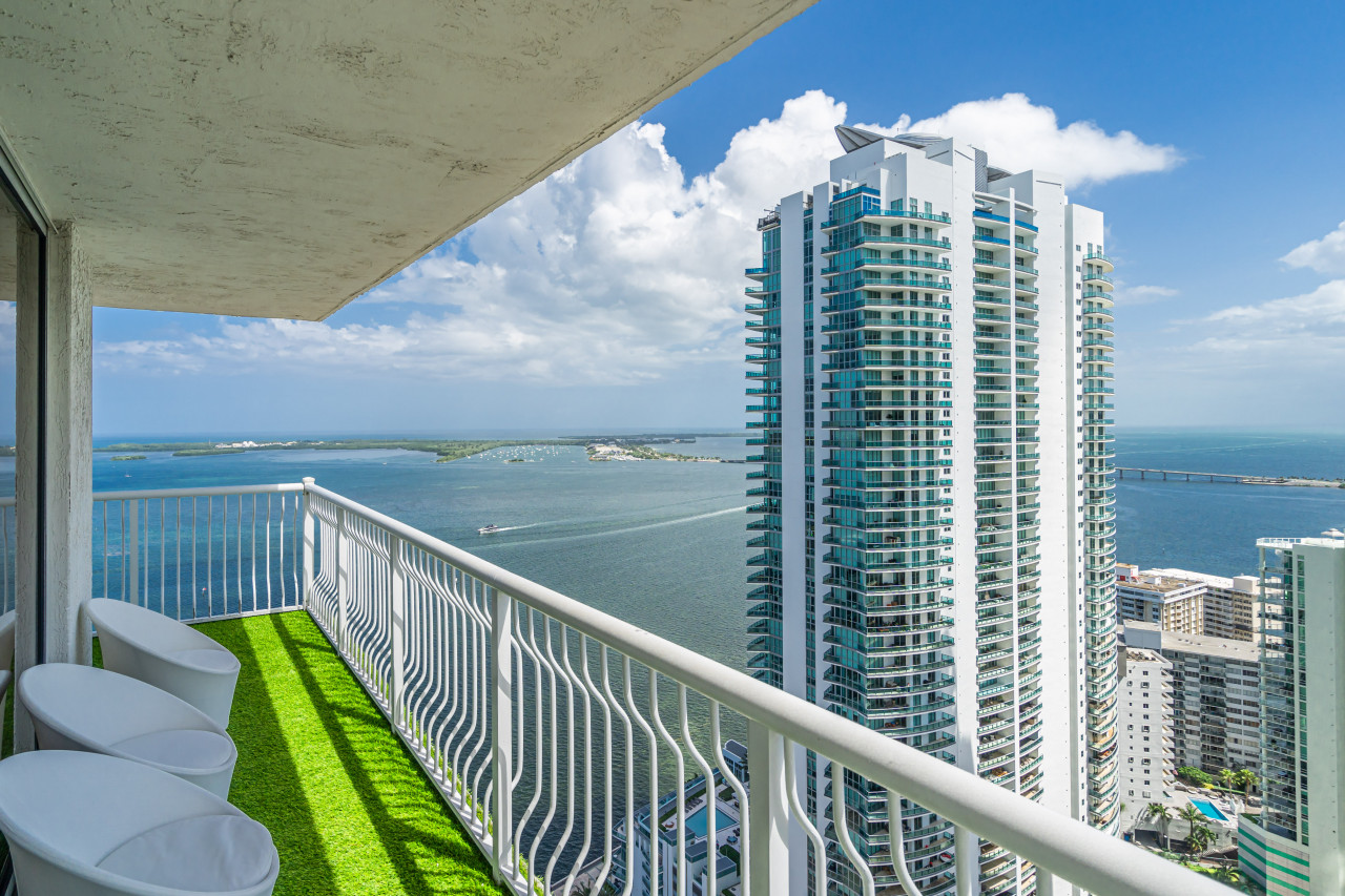 Property Image 2 - Cloud 305 PH Oceanfront Brickell
