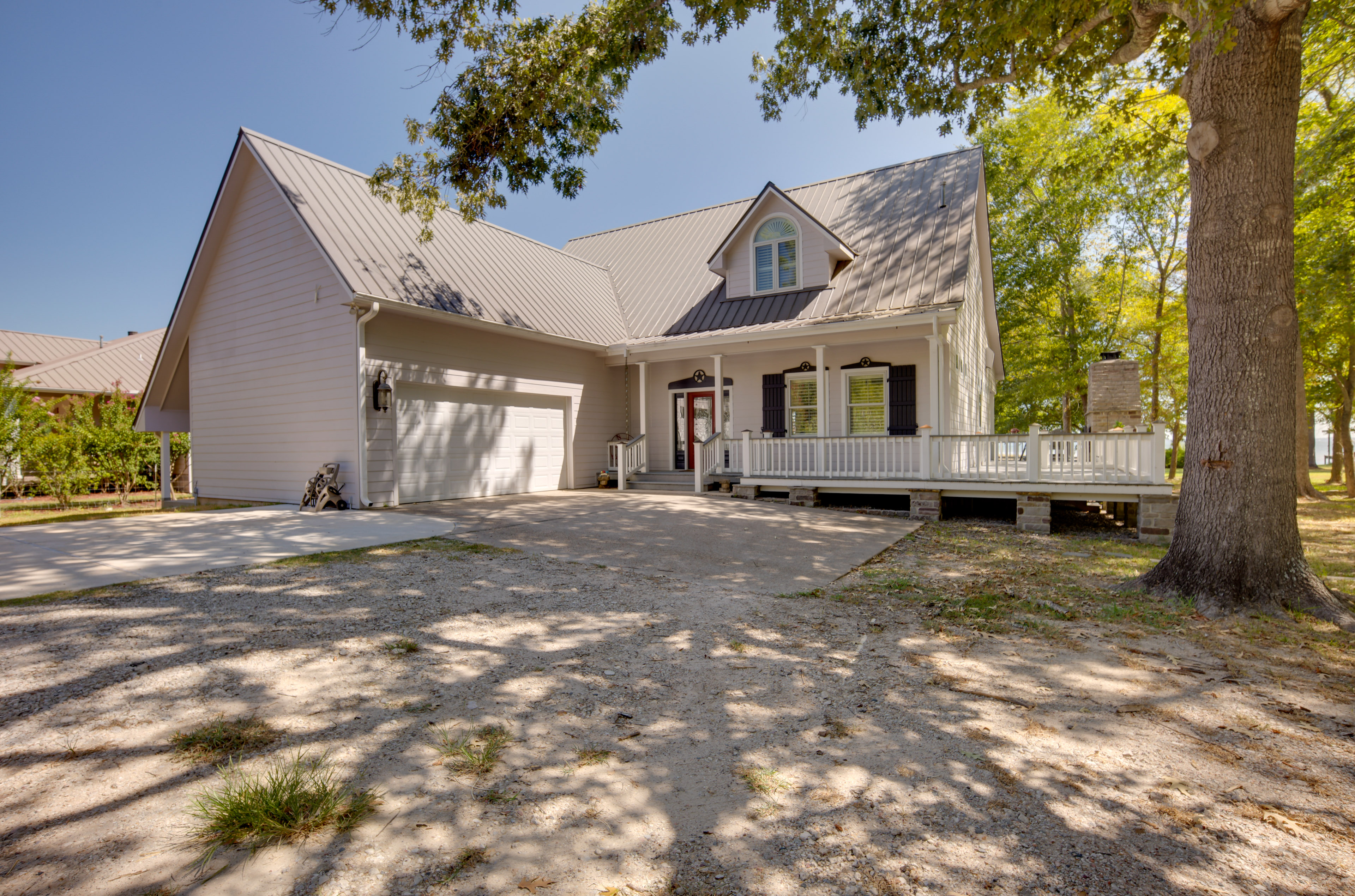 Property Image 2 - Lake Livingston Paradise: Outdoor Pool w/ Slide!