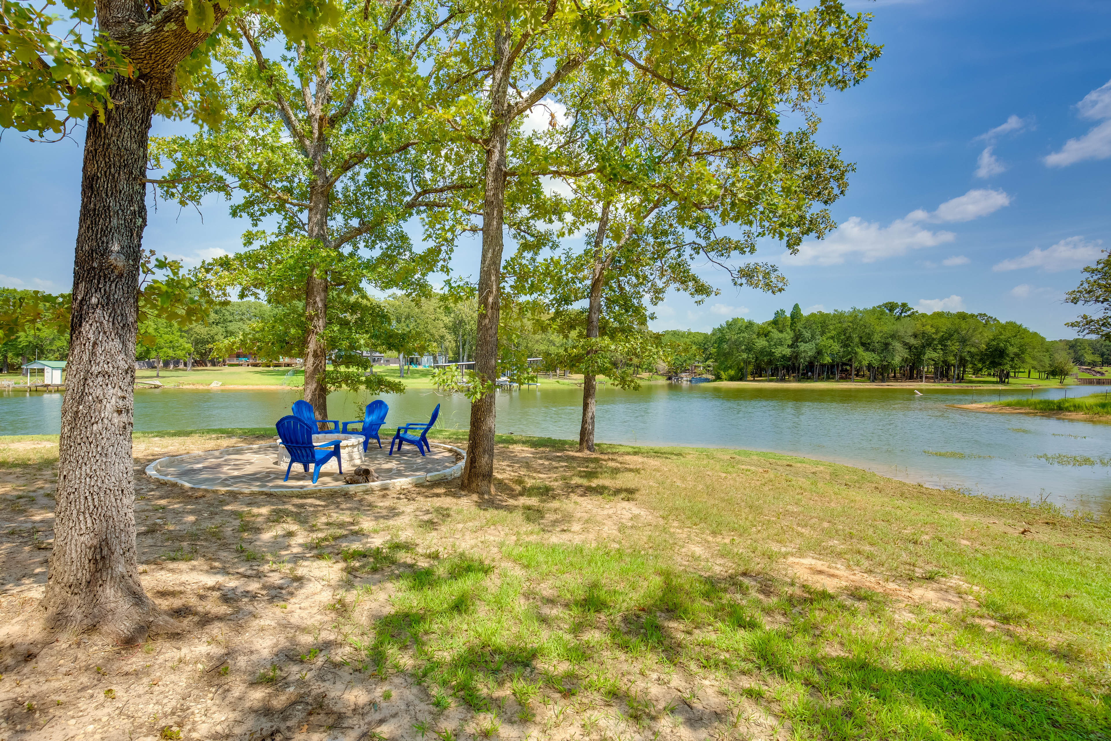 Luxe Waterfront Home in Malakoff w/ Pool!