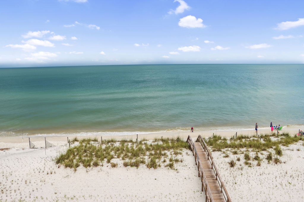Bedroom 5 - Beach View from Deck
