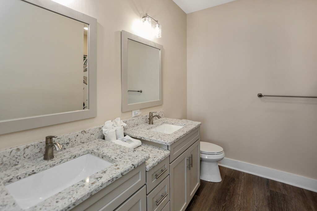 Bedroom 1 - Master Bath