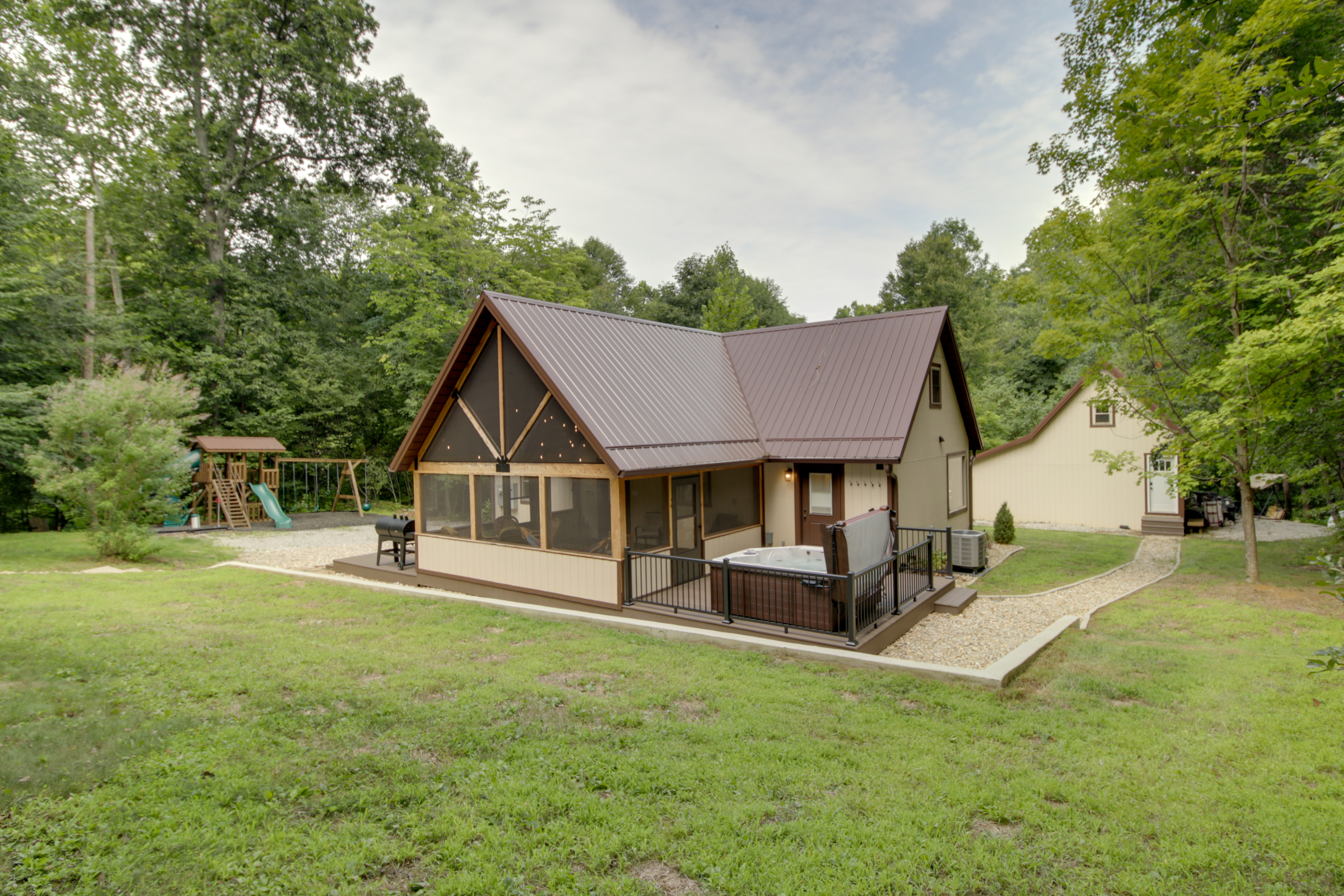 Property Image 2 - Family-Friendly Indiana Cabin w/ Hot Tub & Decks