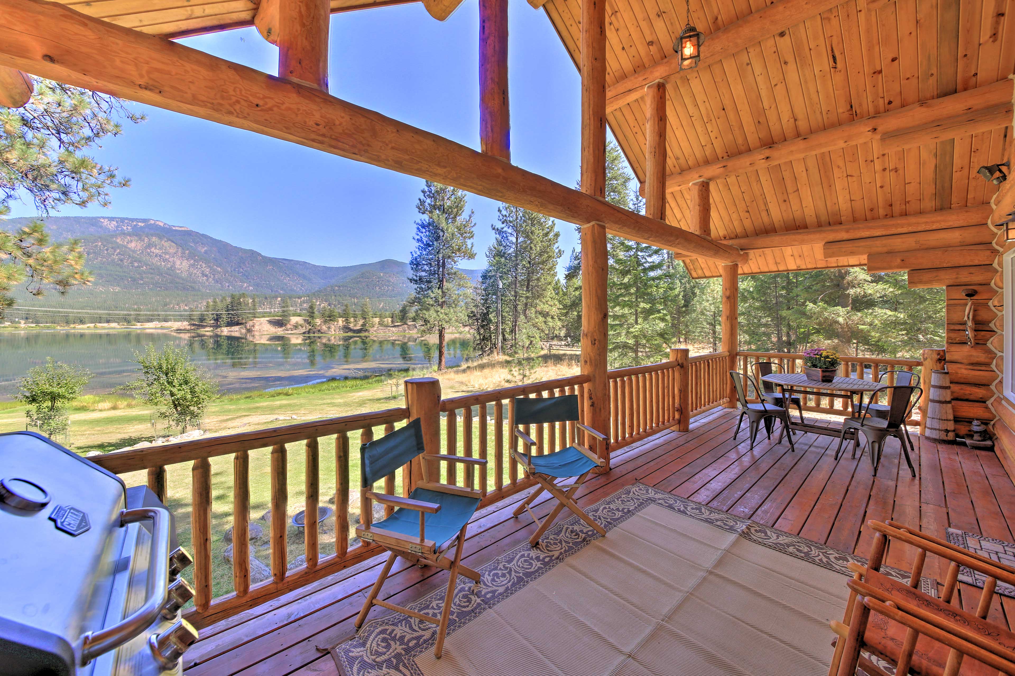 Property Image 2 - Scenic Riverfront Retreat w/ Hot Tub & Kayaks!