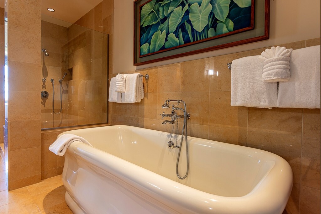 Primary bath with oversized soaking tub