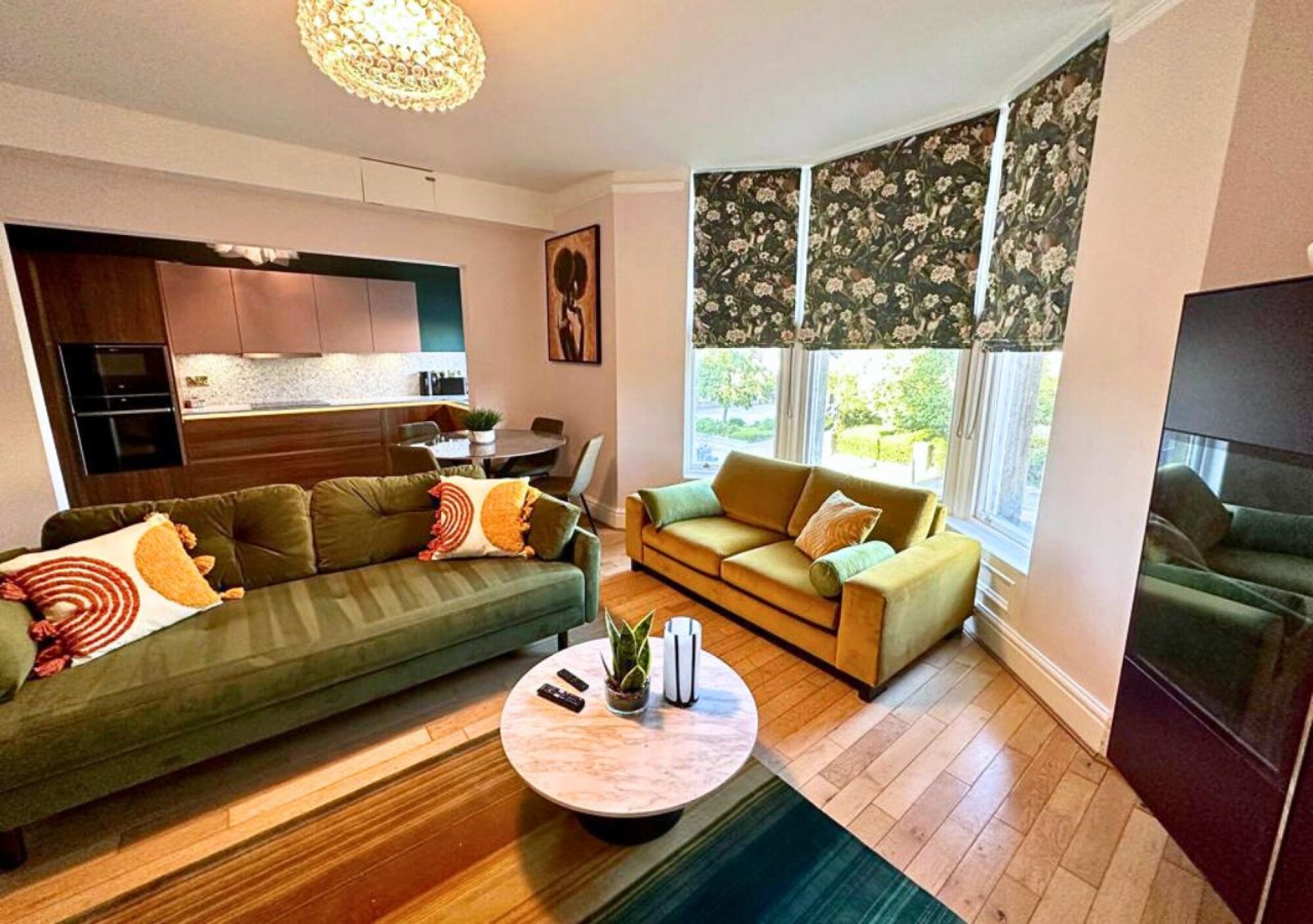 Property Image 1 - Contemporary Stylish 2 Bedroom Apartment - Central Harrogate