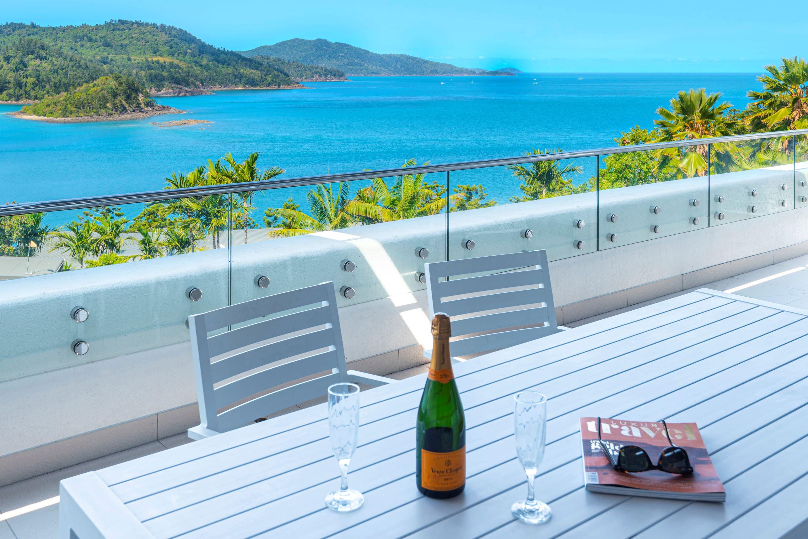 Property Image 1 - Luxury 2-Bedroom Hamilton Island Retreat with Breathtaking Ocean Views