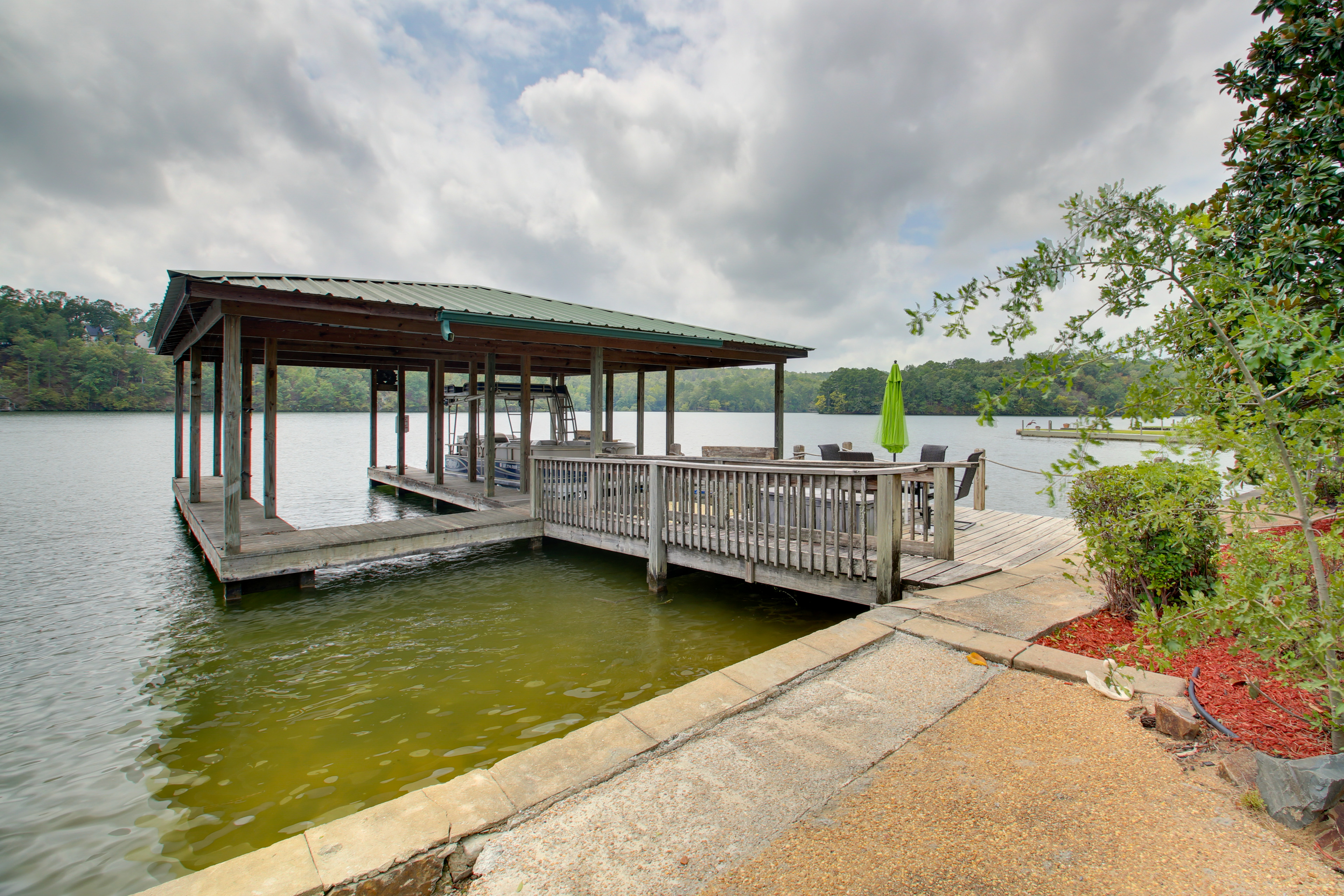 Property Image 1 - Waterfront Hot Springs Home: 19 Mi to Nat’l Park!