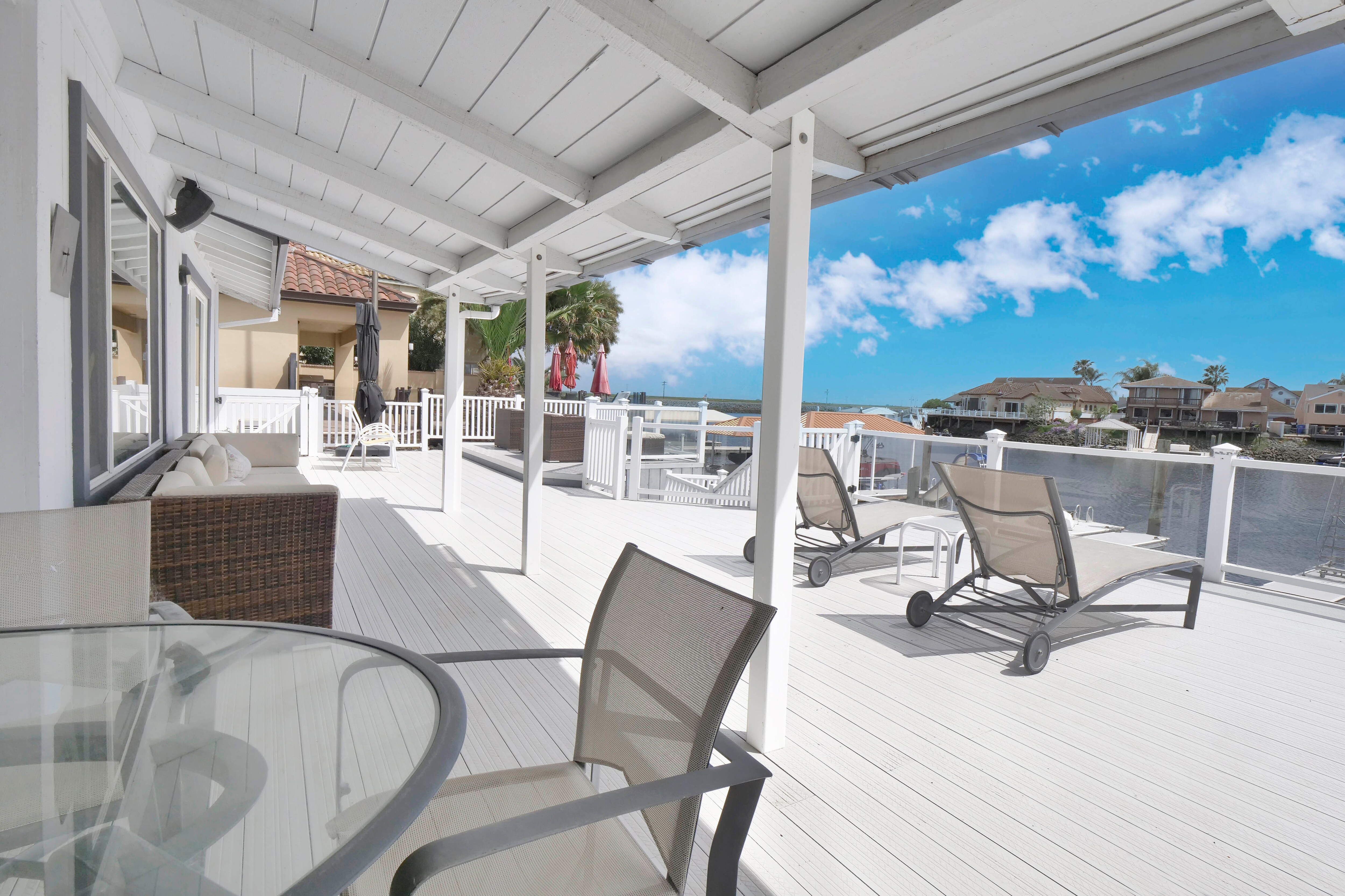 Property Image 2 - ⚓ Waterfront Oasis: Stunning 3 BDR in Discovery Bay | Sleeps 8