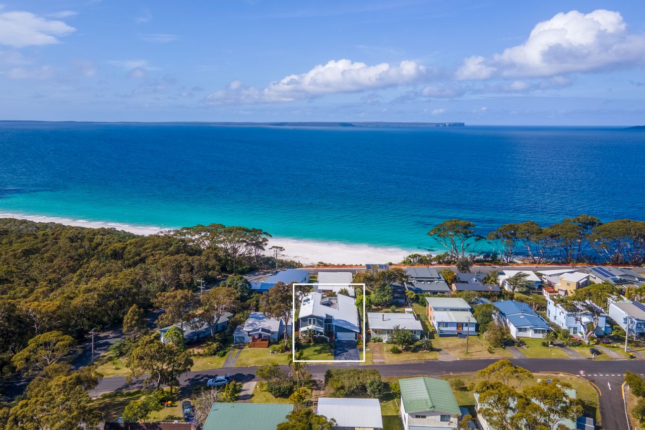 Property Image 2 - Hyamptons Beach House, Hyams Beach