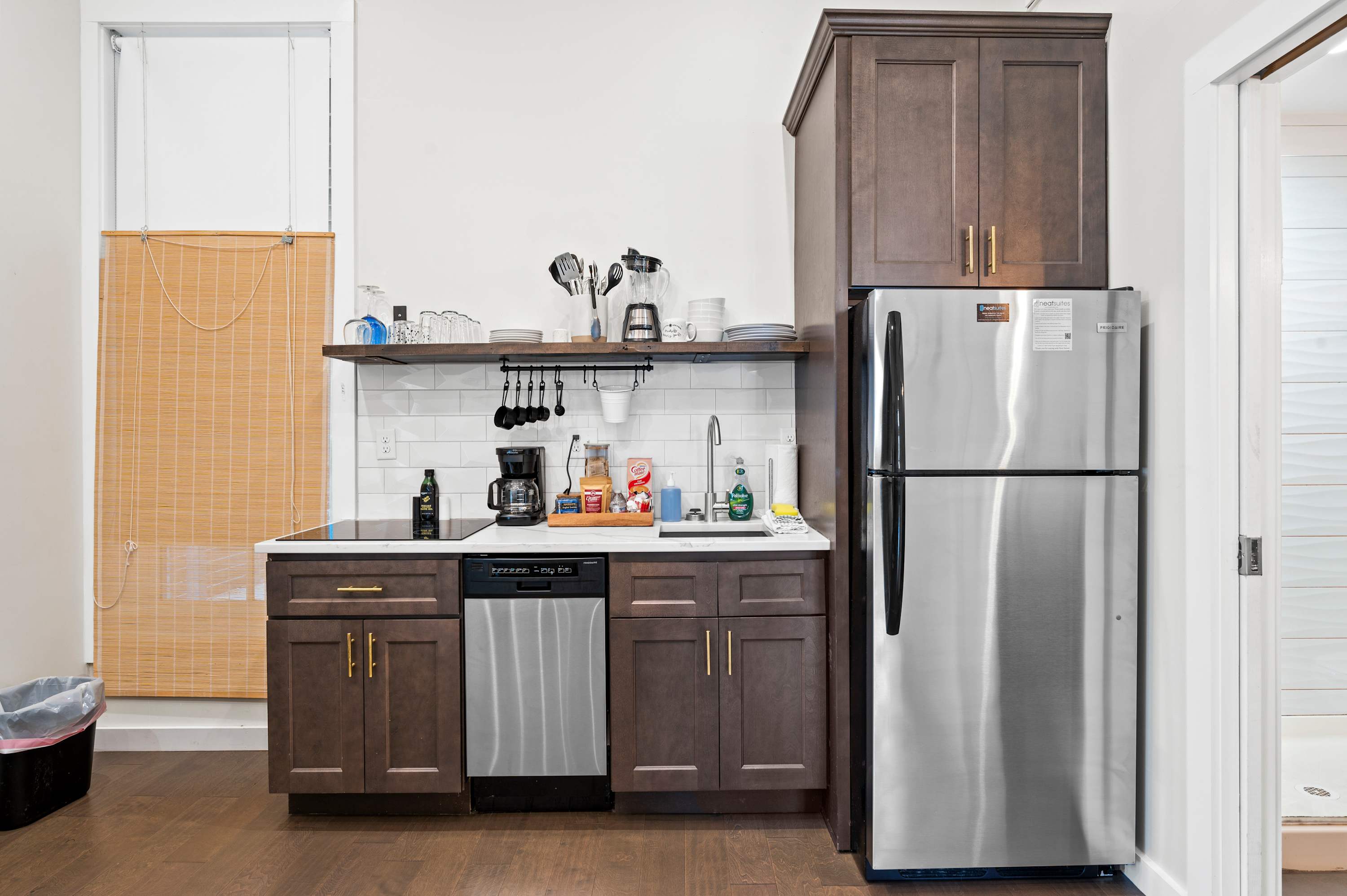 An interesting little kitchen (fully stocked)