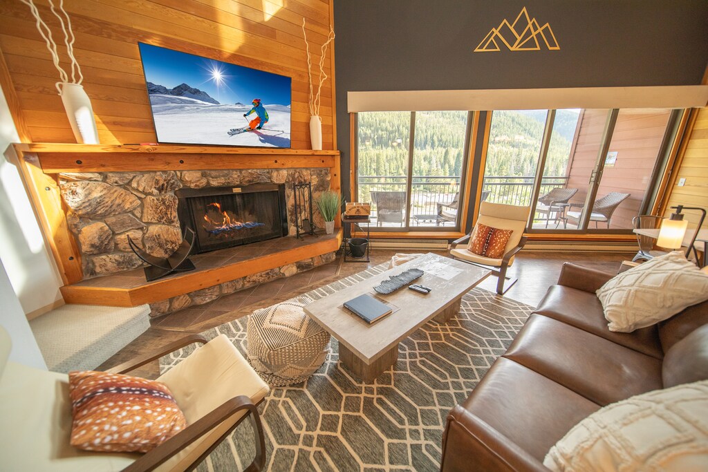 Beautiful top floor condo at Montezuma! #summer