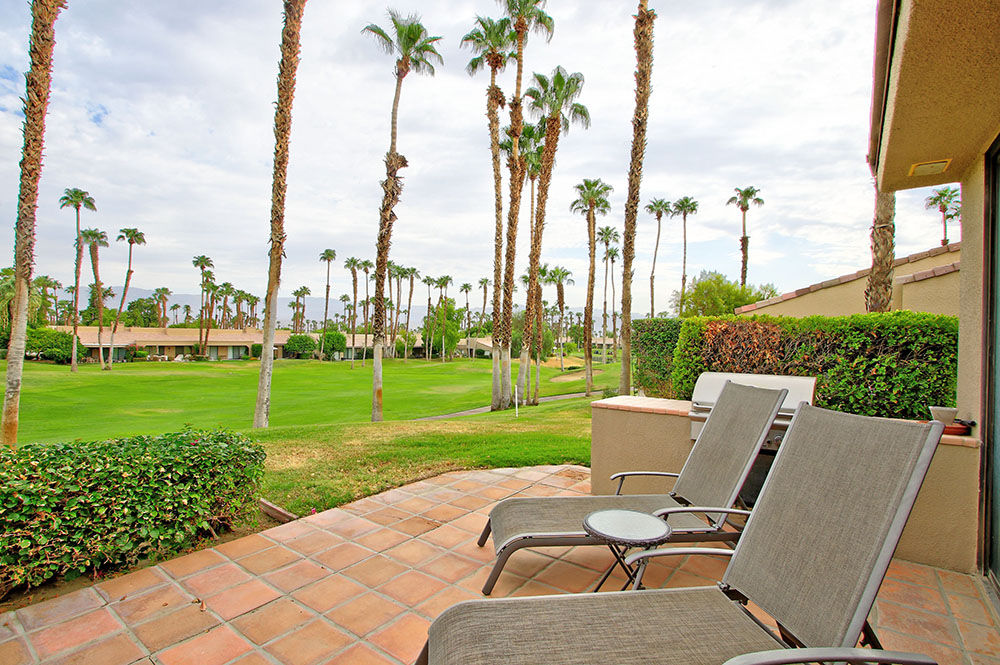 Lounging Area with golf course view