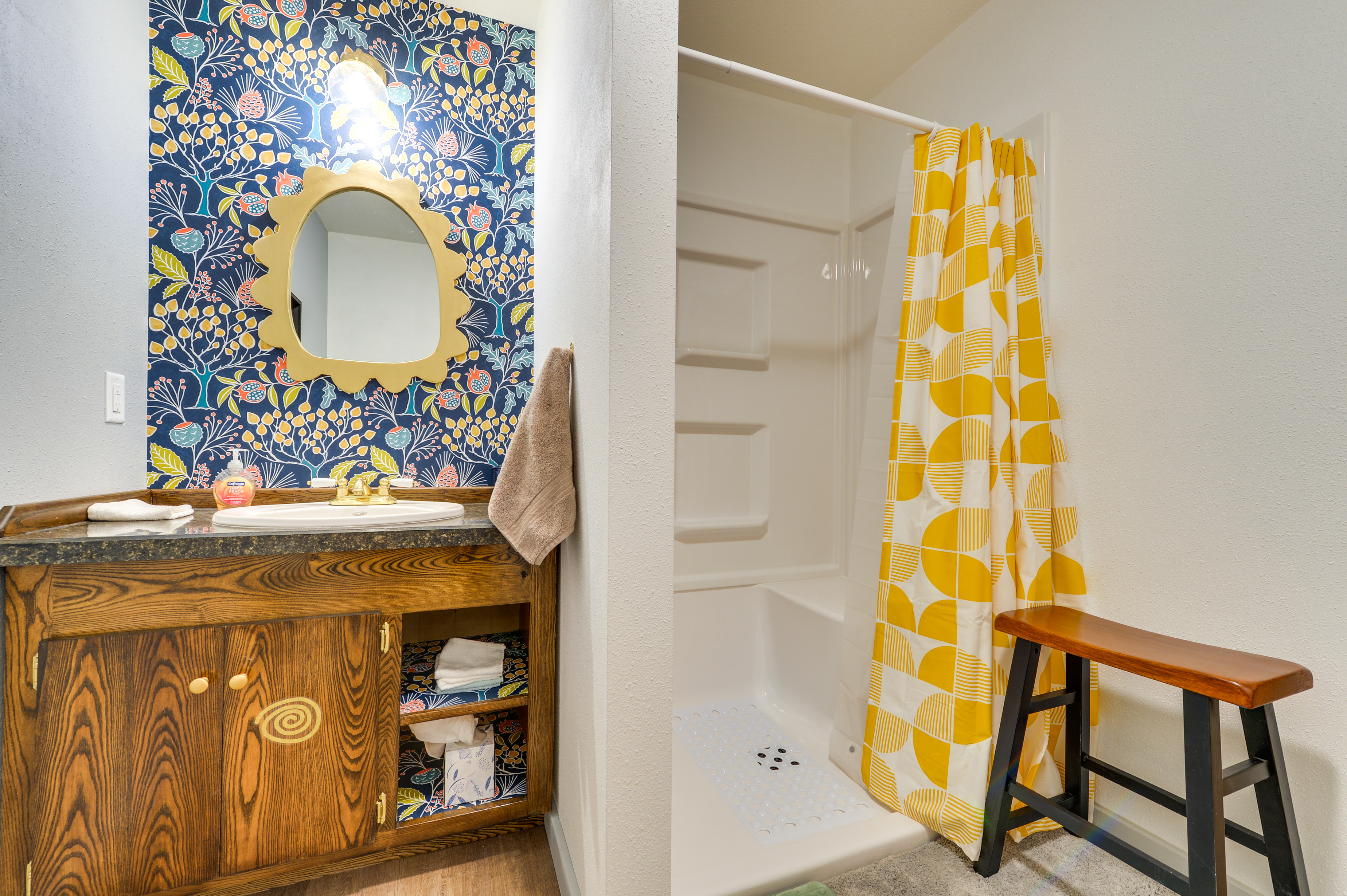 Family-Friendly Lander Home Rental: Yard, Patio!