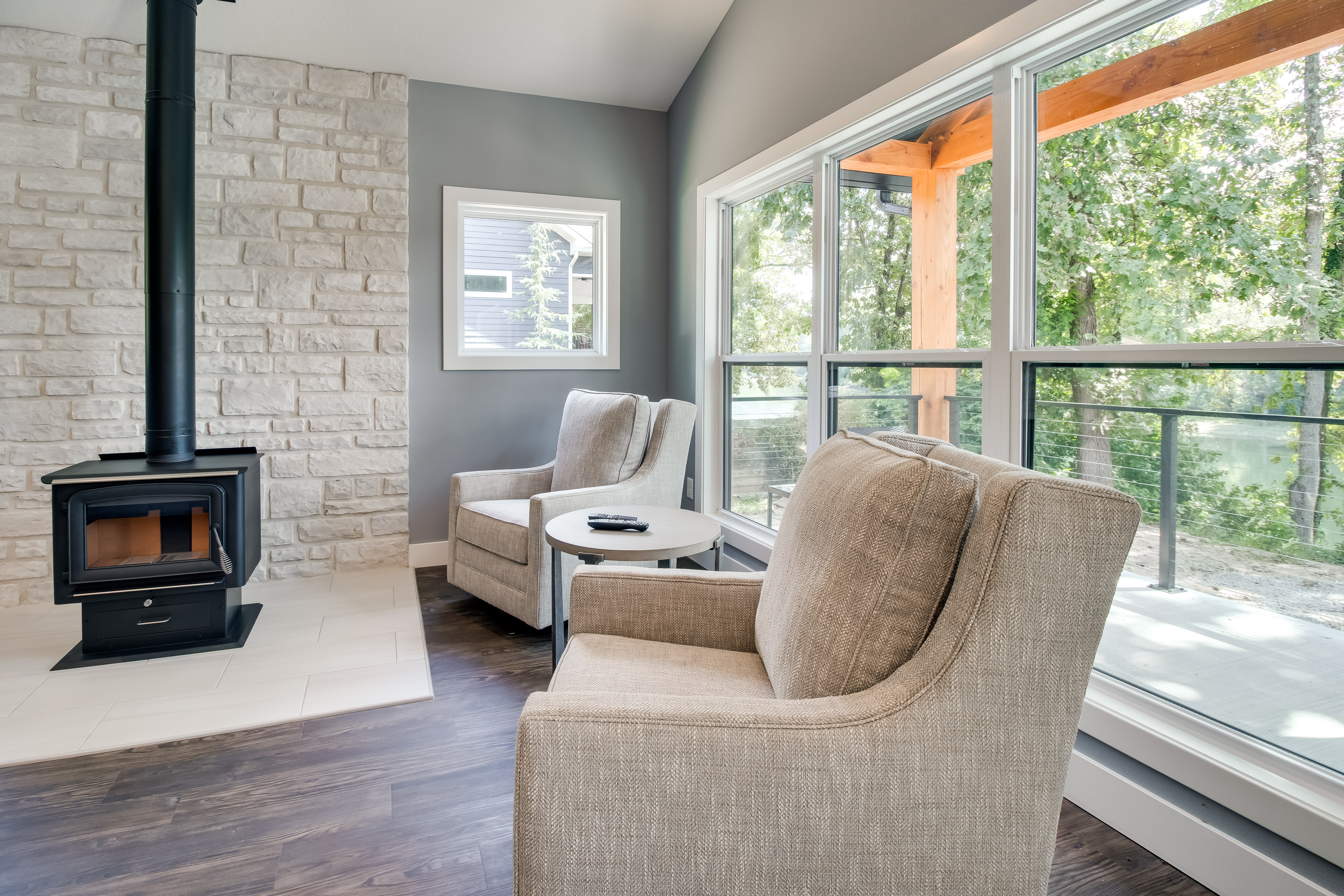 Modern Norfork River Cabin Rental w/ Shared Dock!