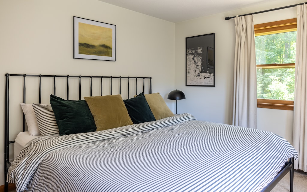 King bedroom #2 on first floor.