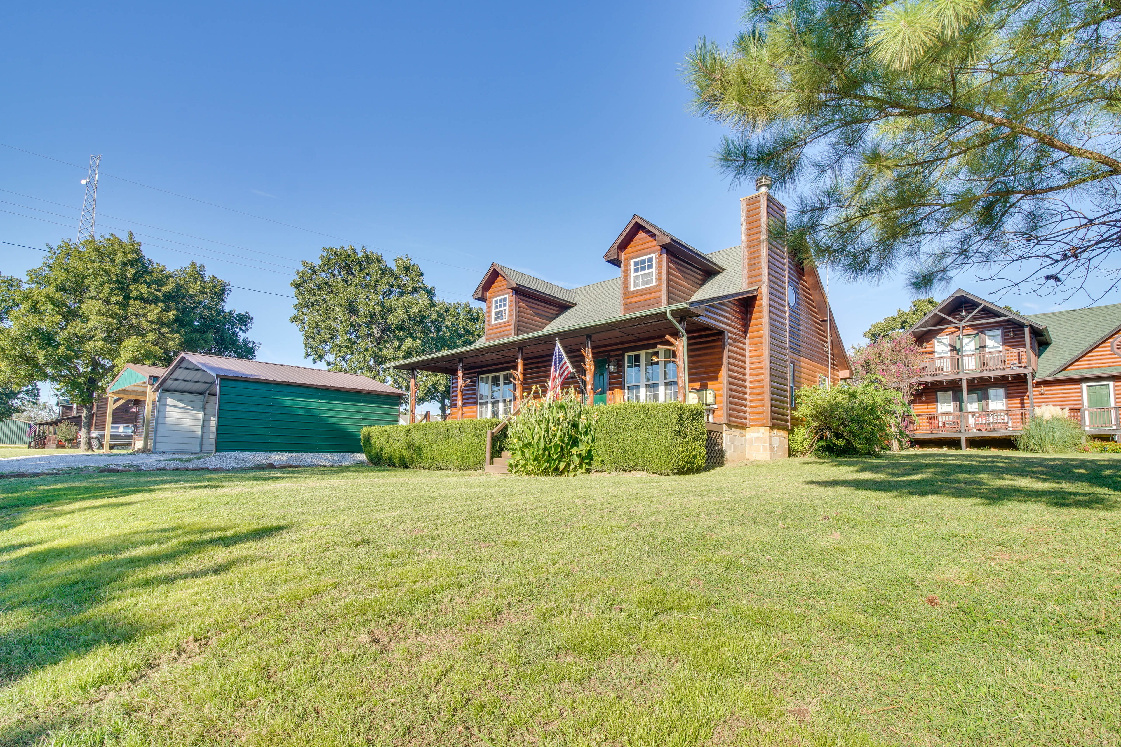 Property Image 1 - Incredible Log Home: 1 Mile From Lake Tenkiller