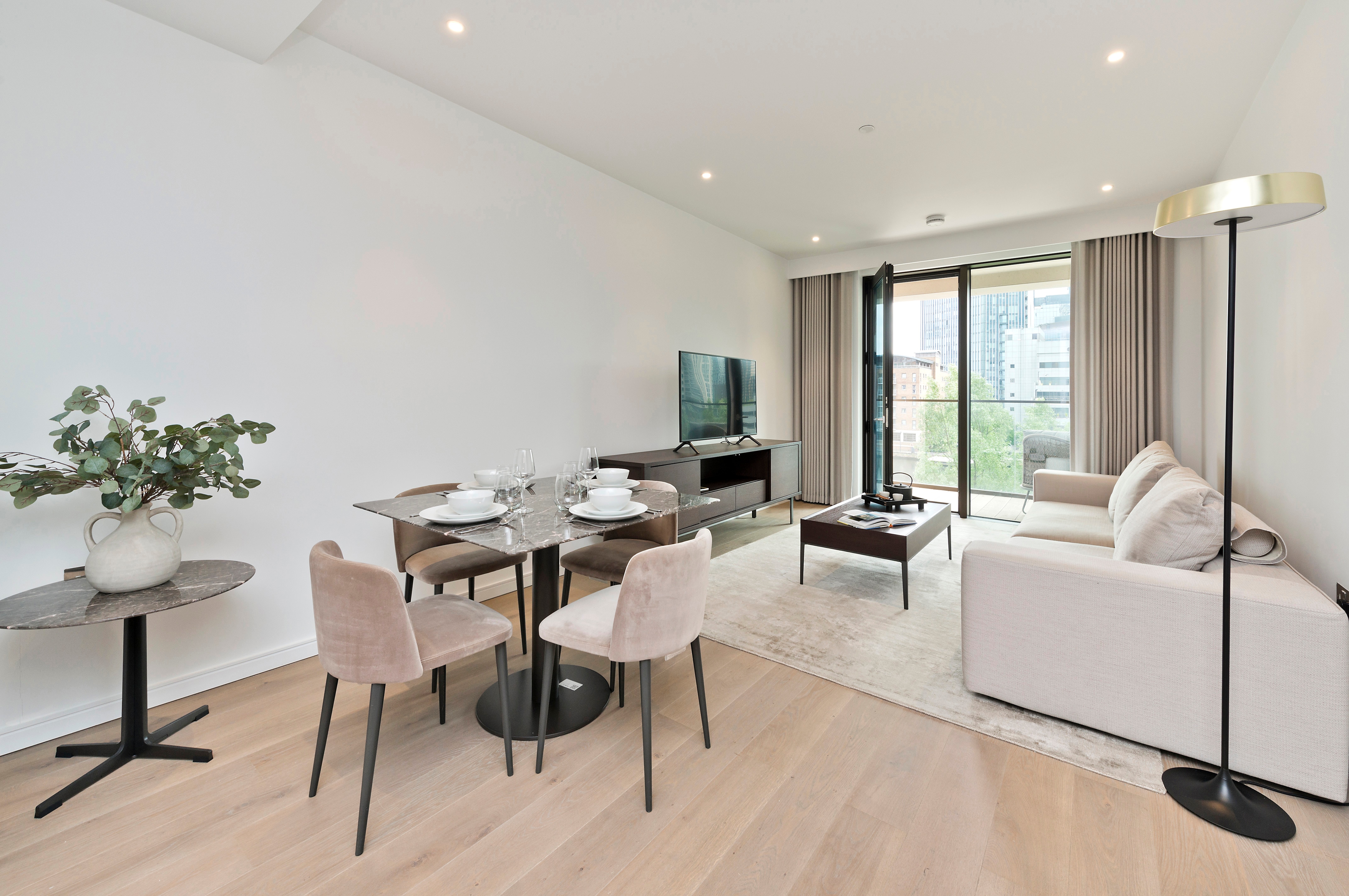 Property Image 1 - Deluxe one bedroom apartment in Canary Wharf
