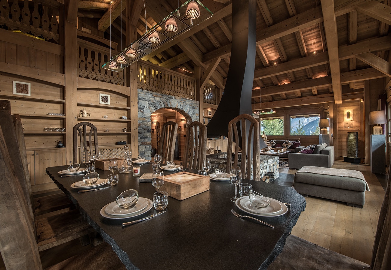 Courchevel 1850 - SKI in and OUT, Outstanding chalet wood and stone with private Spa  pool and gym.