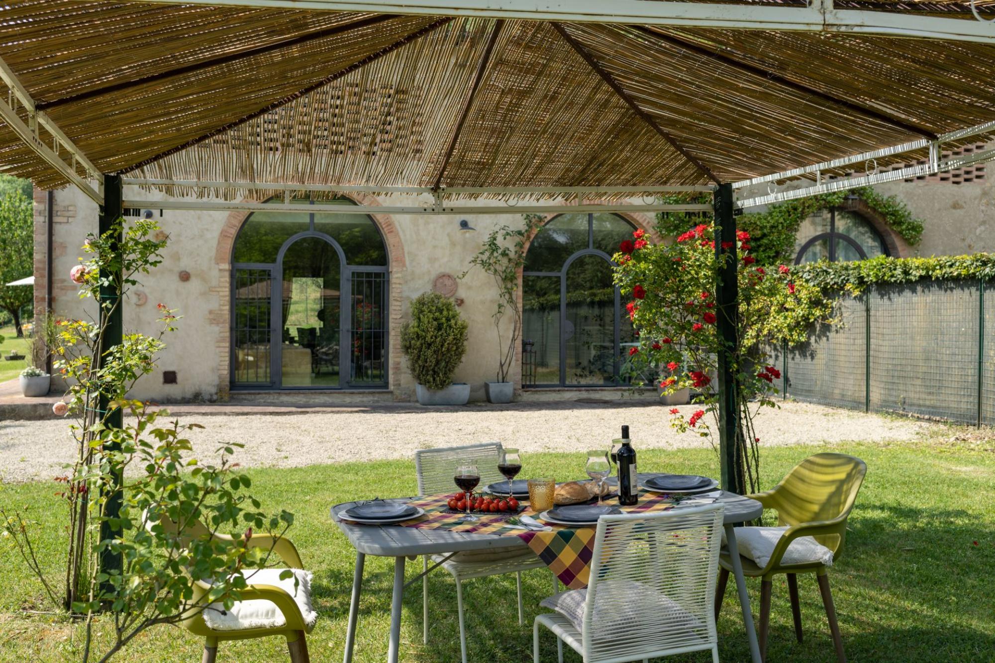 Property Image 1 - Beautiful barn with swimming pool a few kilometers from San Gimignano-Villa lI Fienile