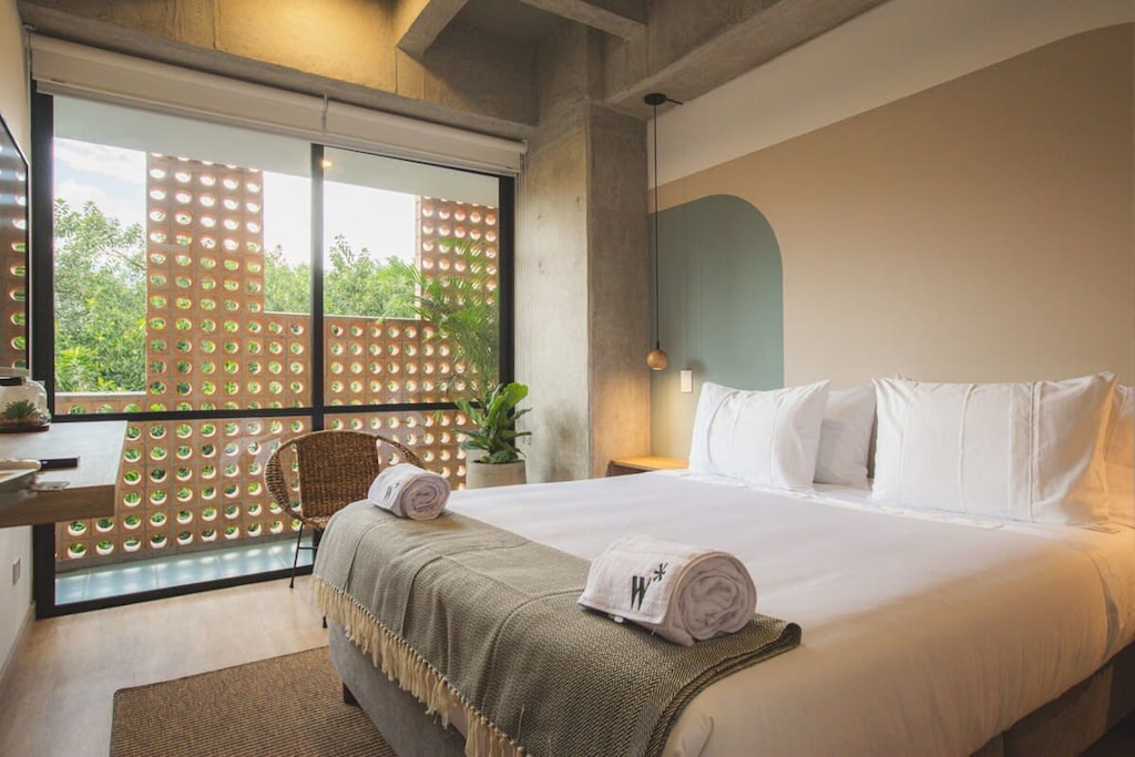 Main bedroom with terrace