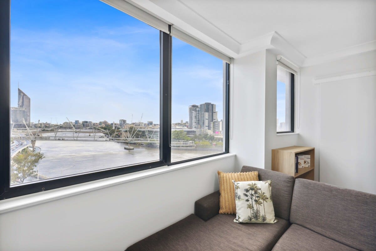 Charming 1Bed Unit in an Unbeatable Location Home Rental in Brisbane