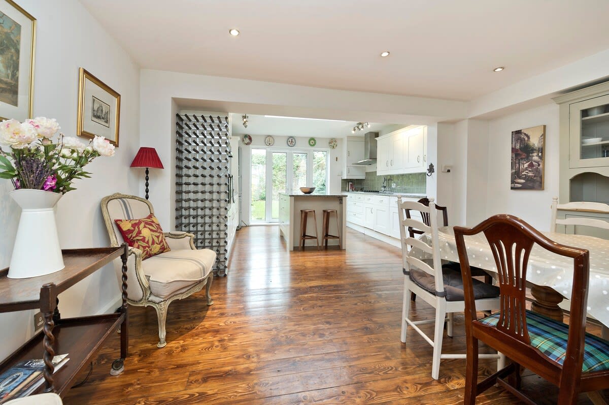 Property Image 2 - Modern 4-Bed House with a Garden, Fulham