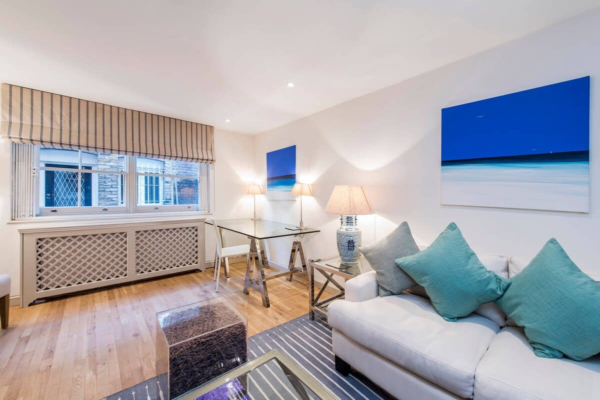 Property Image 1 - Long stay discounts - Marble Arch 3bed family home