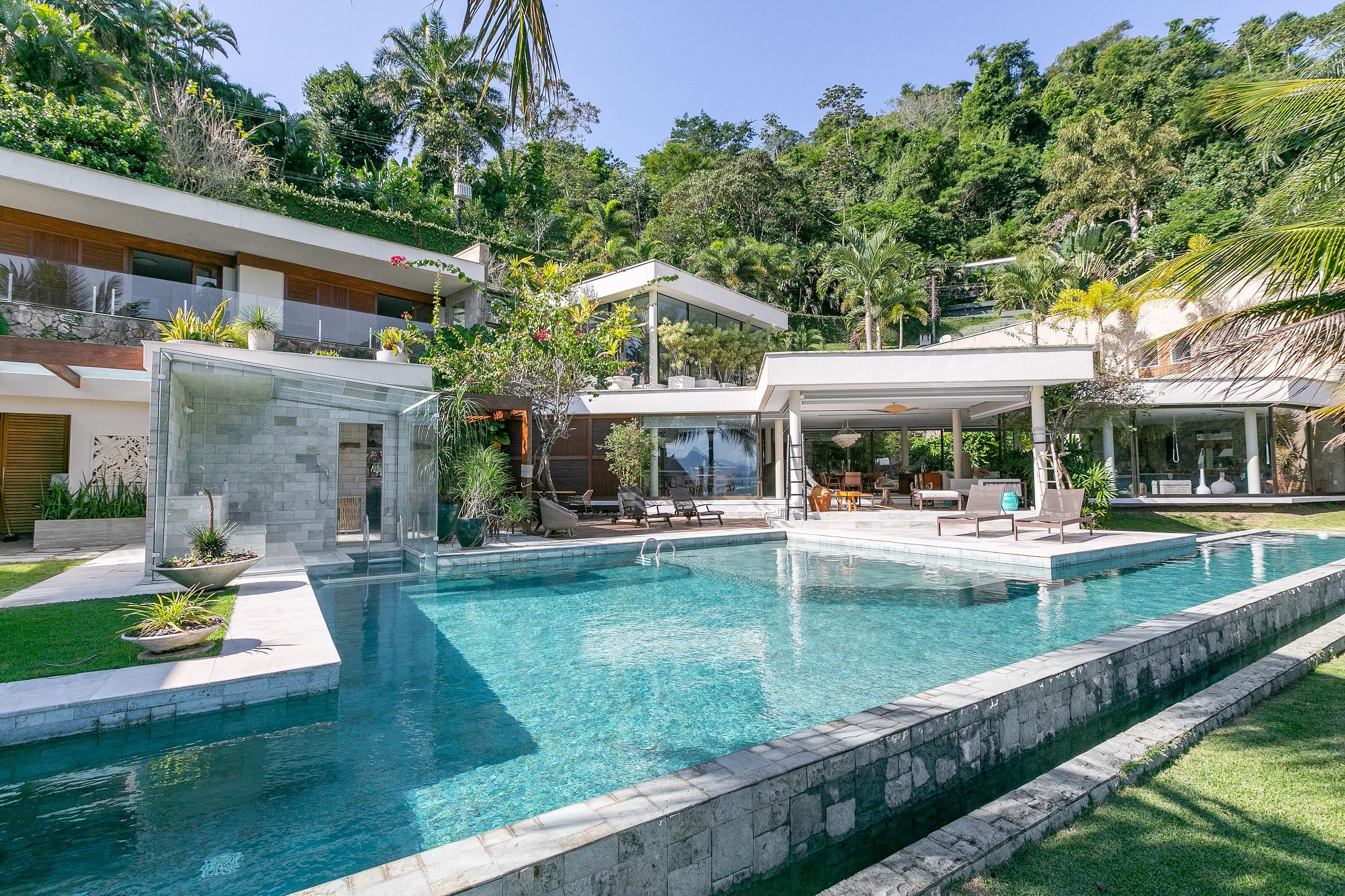Property Image 2 - Ang022 - Stunning beach villa in Angra dos Reis