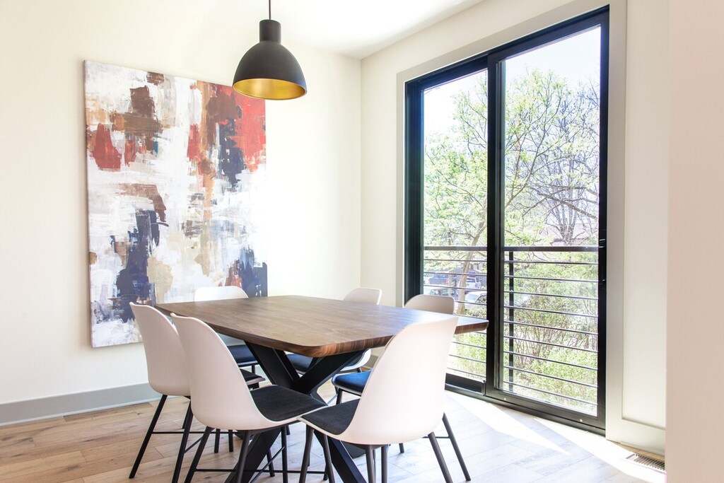 The 6 top dining space is the perfect spot for you & your crew!